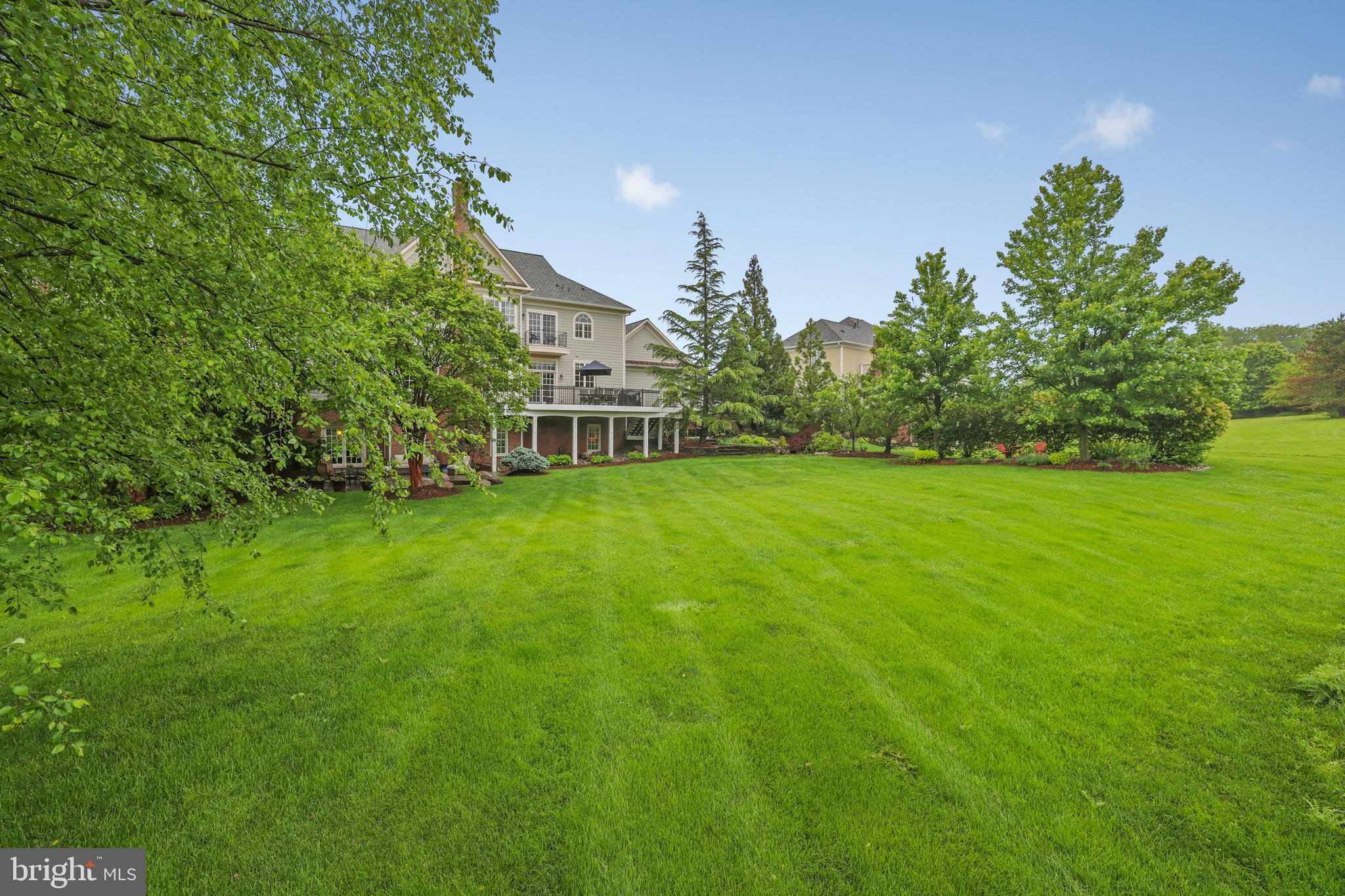 RASPBERRY FALLS - Residential