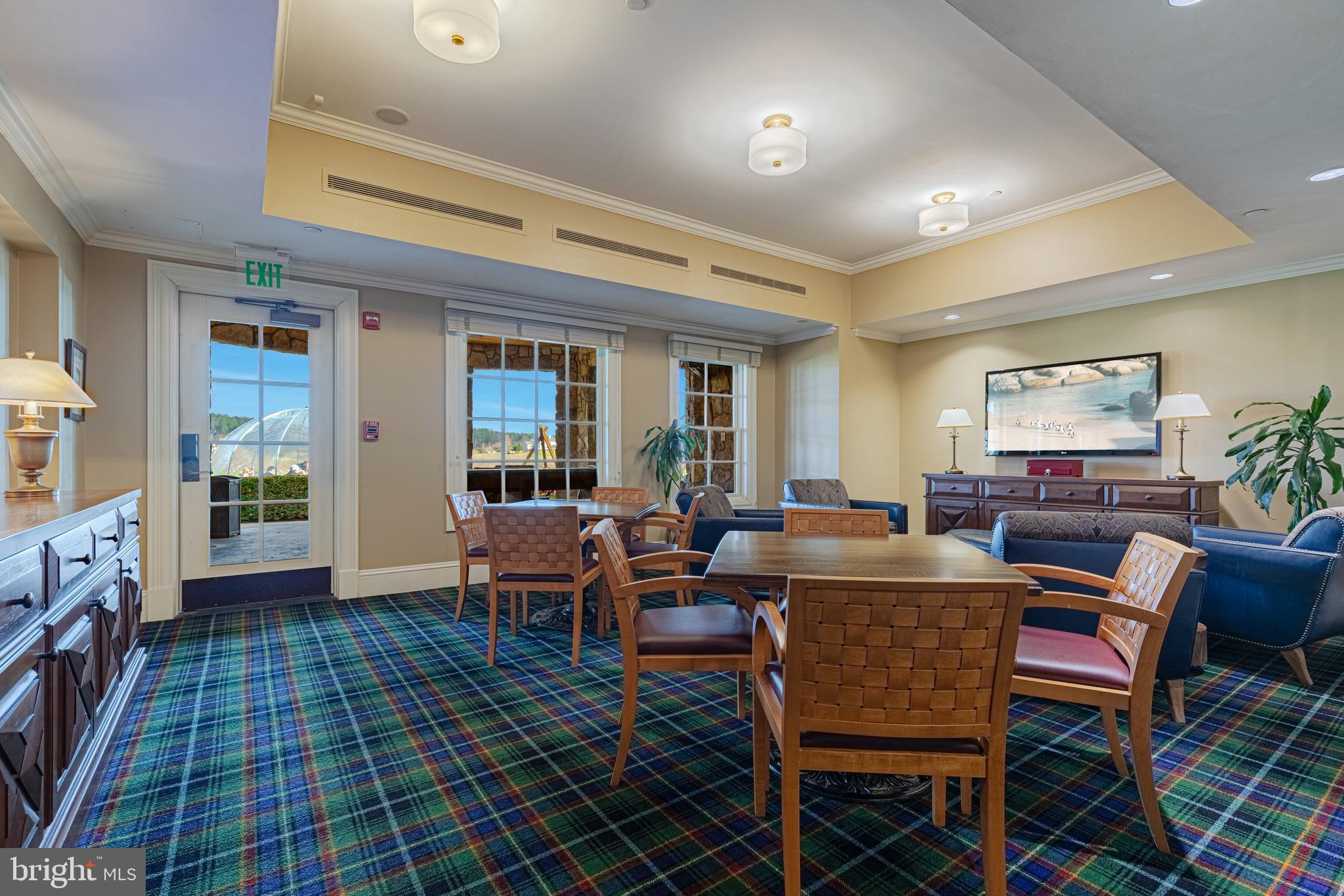 CREIGHTON FARMS - Residential