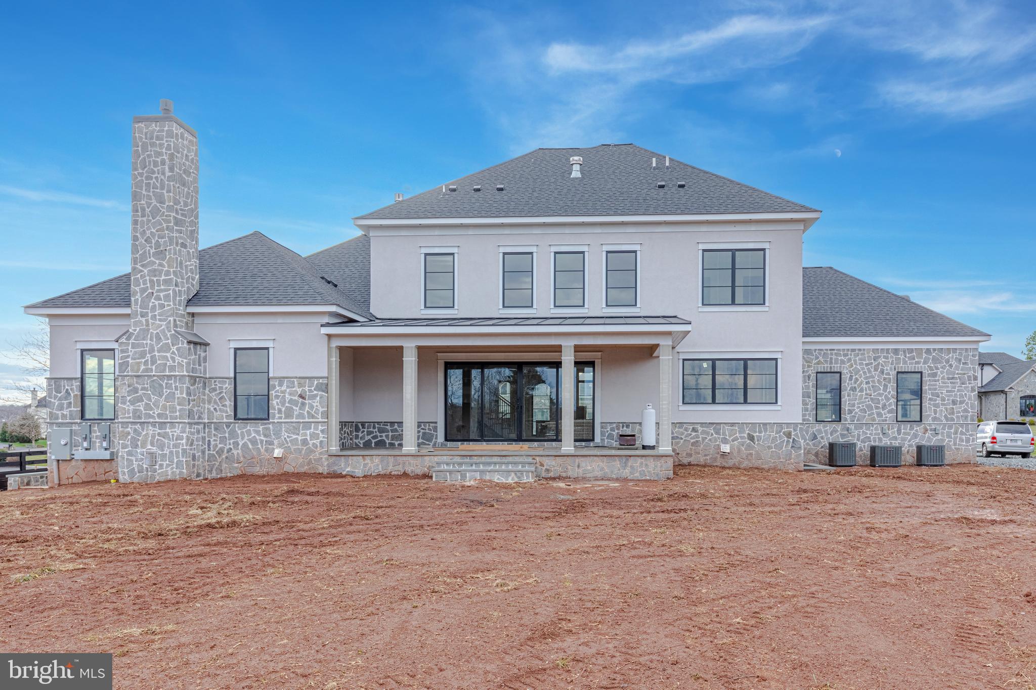 CREIGHTON FARMS - Residential