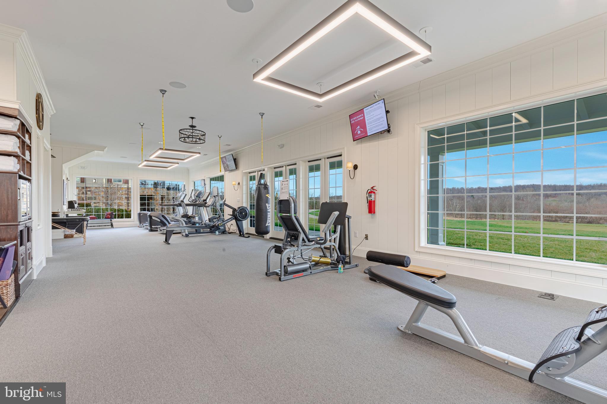 CREIGHTON FARMS - Residential