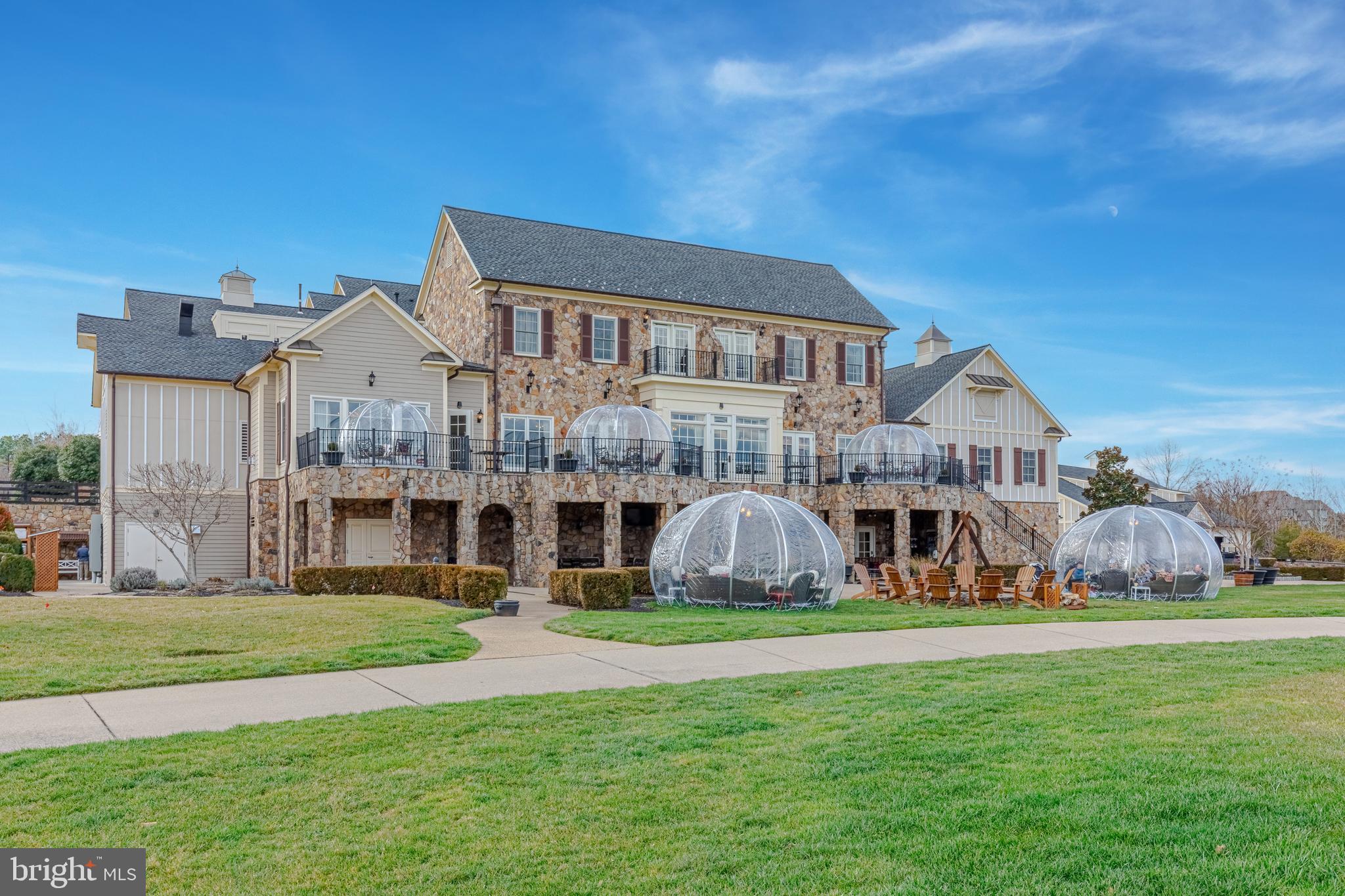 CREIGHTON FARMS - Residential