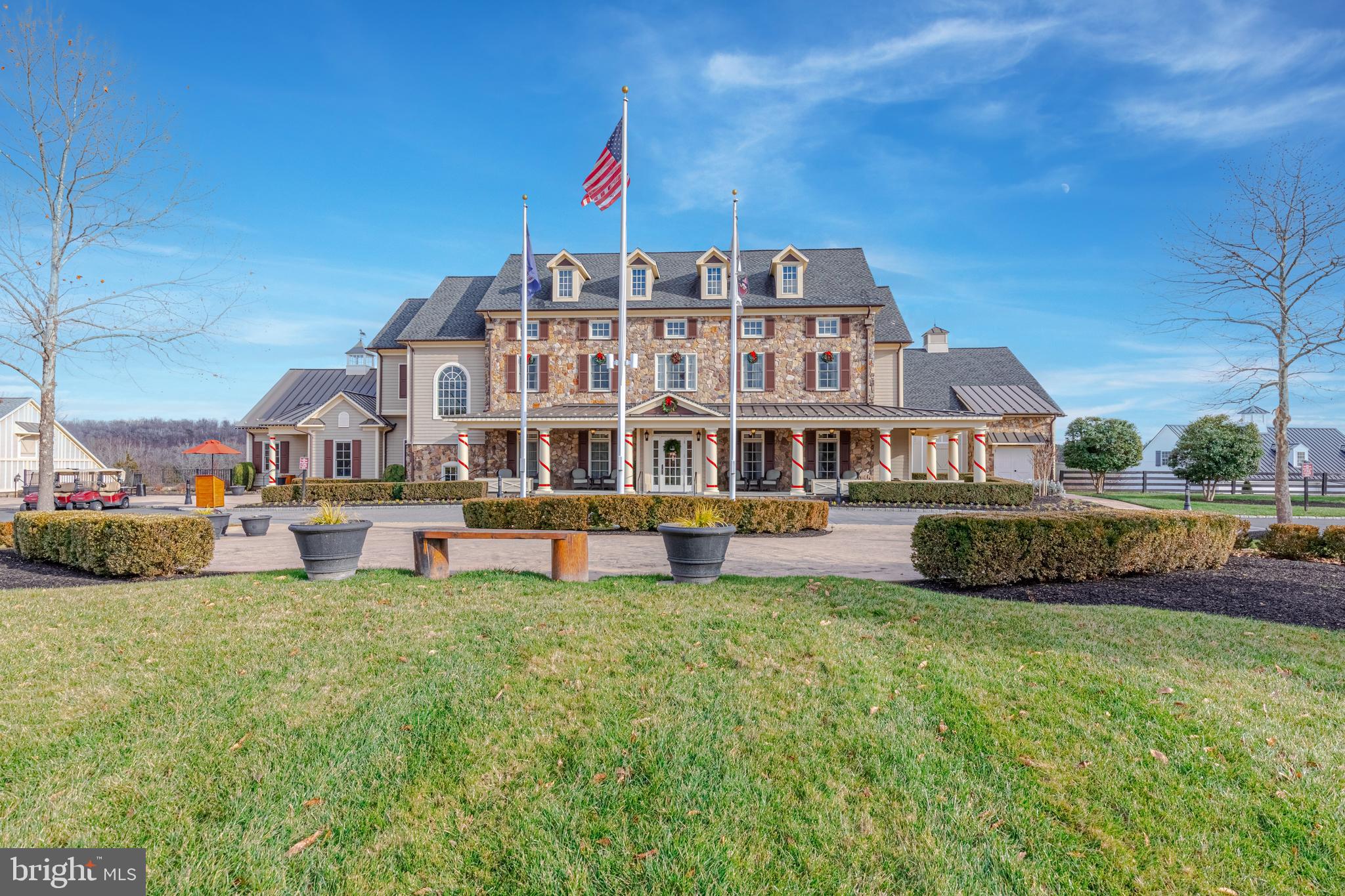 CREIGHTON FARMS - Residential