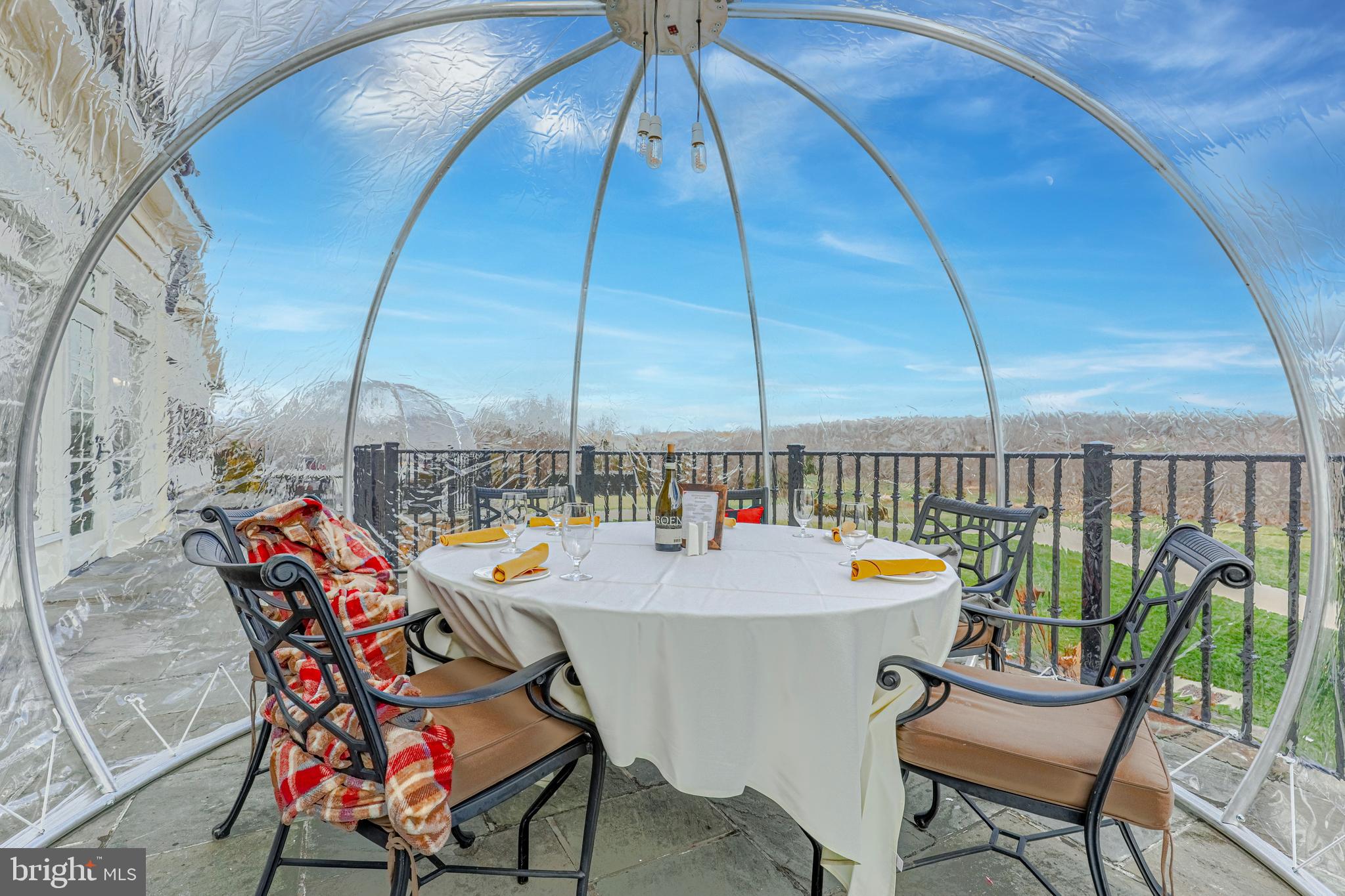 CREIGHTON FARMS - Residential