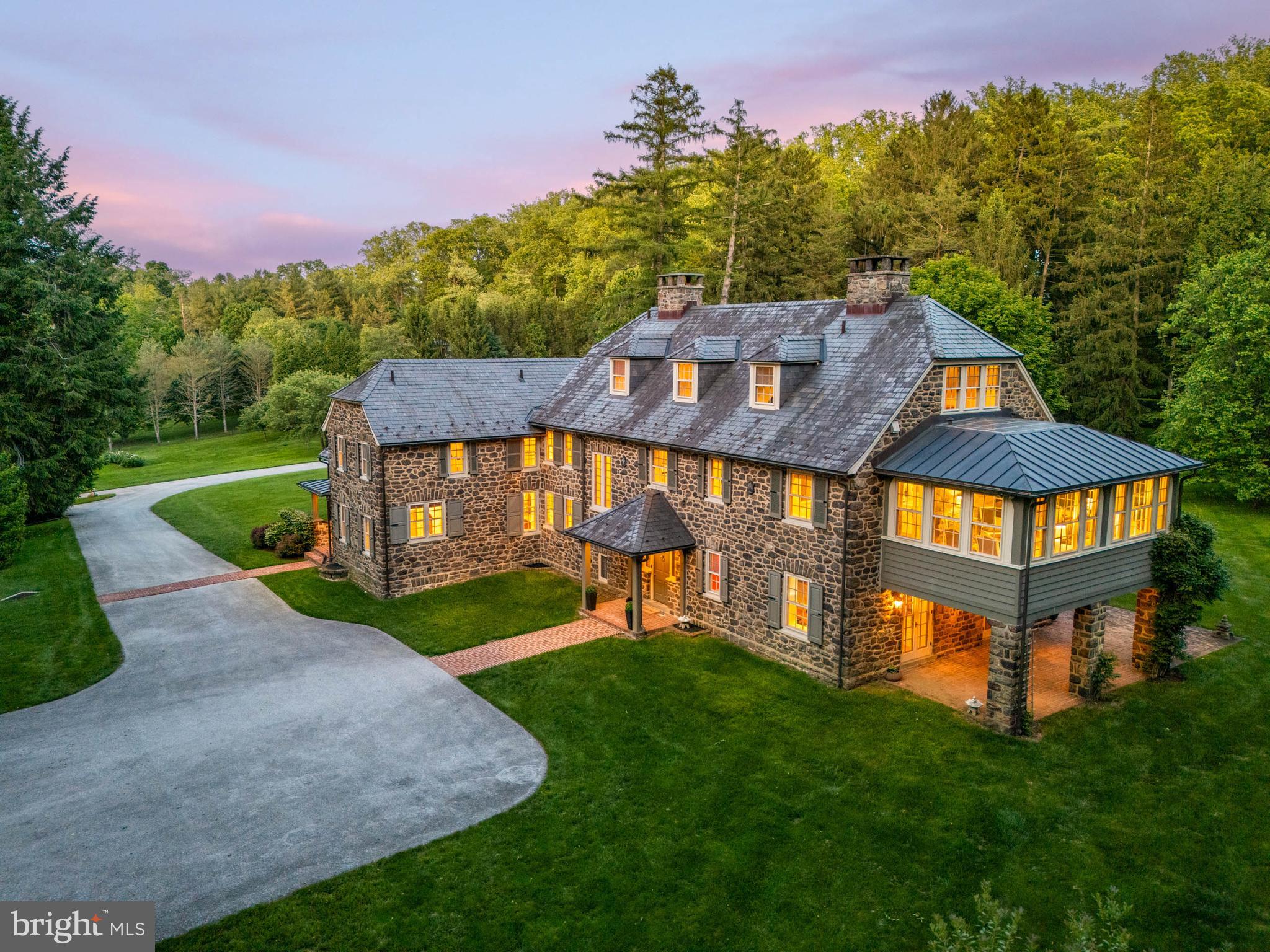 601 MAPLEWOOD ROAD