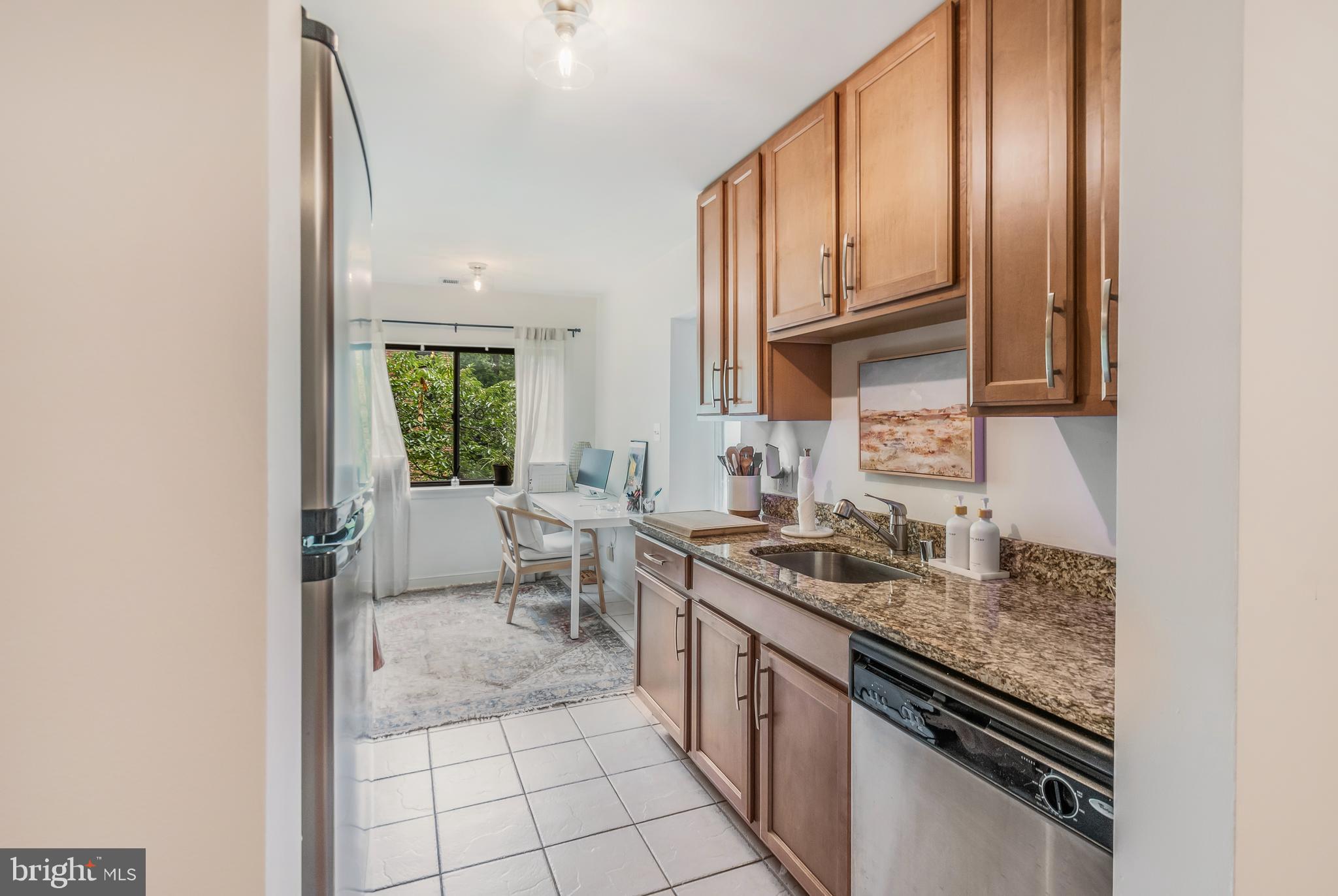 NORTH GREEN CONDOMINIUMS - Residential