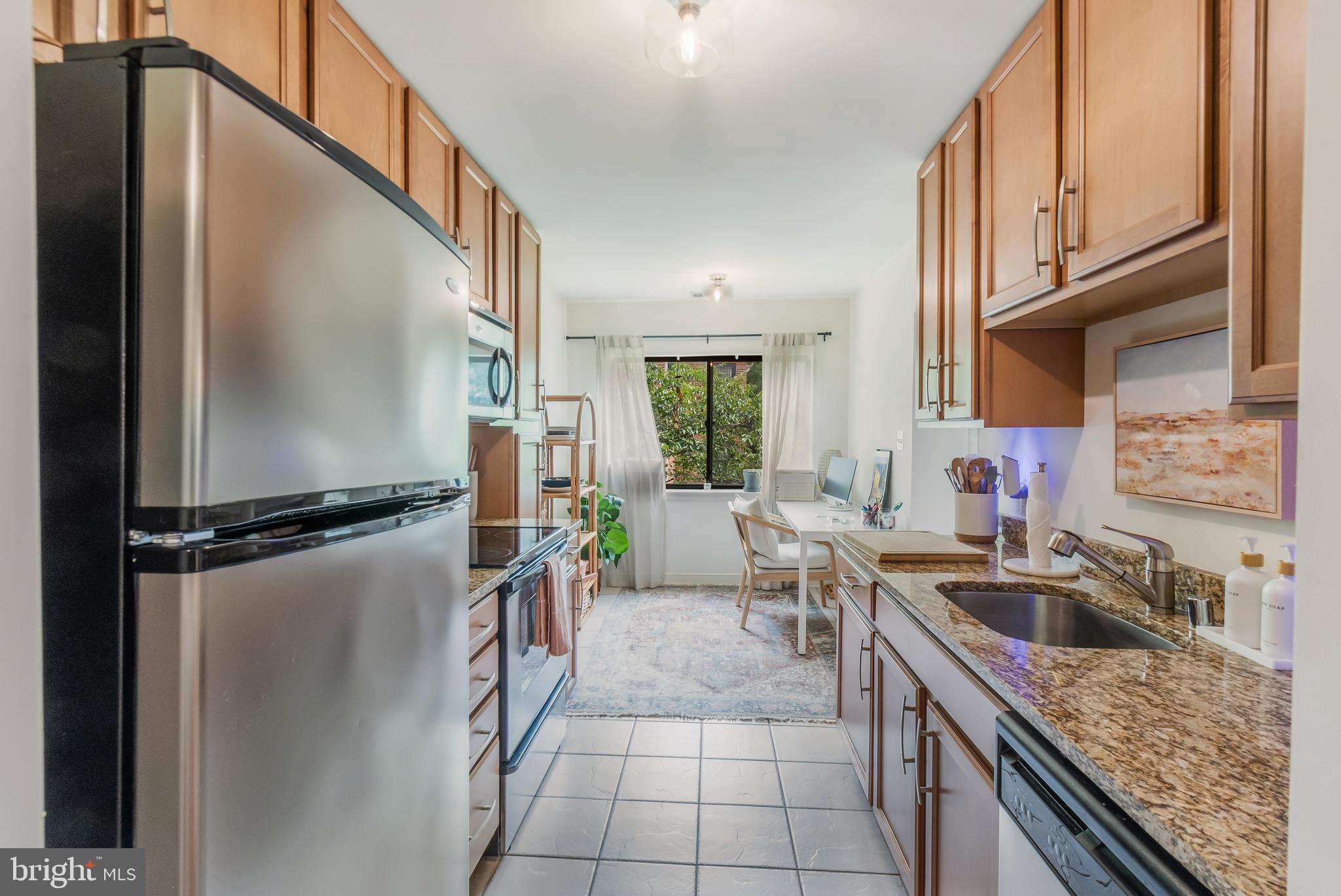 NORTH GREEN CONDOMINIUMS - Residential