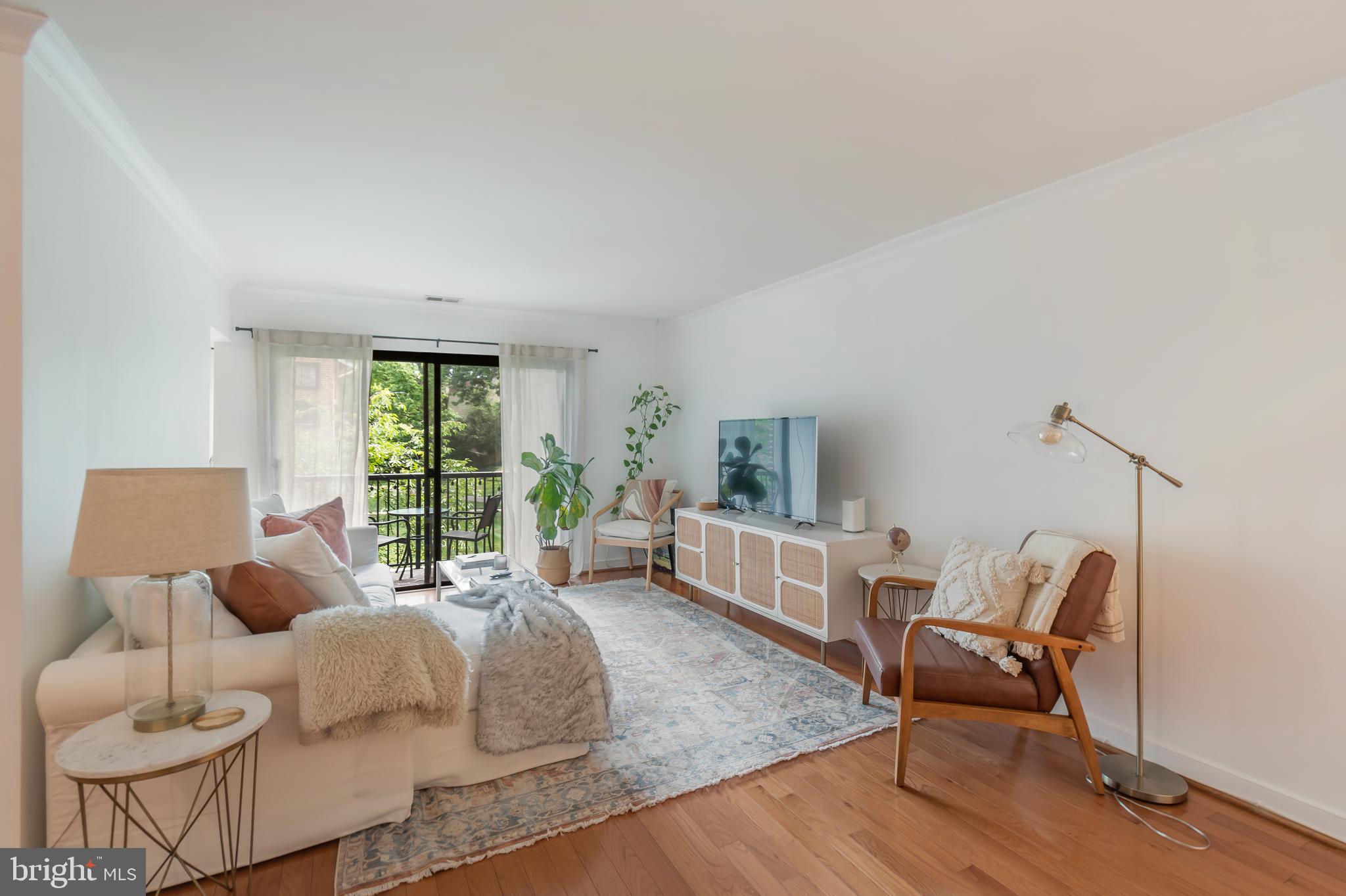 Welcome home to this cozy Annapolis Condo! Step inside to discover wood flooring and neutral paint throughout making it ready for your personal touches. The eat-in kitchen features granite countertops and stainless steel appliances. The bright living room blends seamlessly, making it the heart of the home and where you'll also find a balcony for your convenience. The primary bedroom boasts two closets, ensuring ample storage for all your belongings and completing the home is a full bathroom and separate area with a washer and dryer! Location is the gem-- you are so close to so much that Annapolis has to offer--dining and shopping, 10 minutes from Downtown Annapolis and close to all major commuter routes!