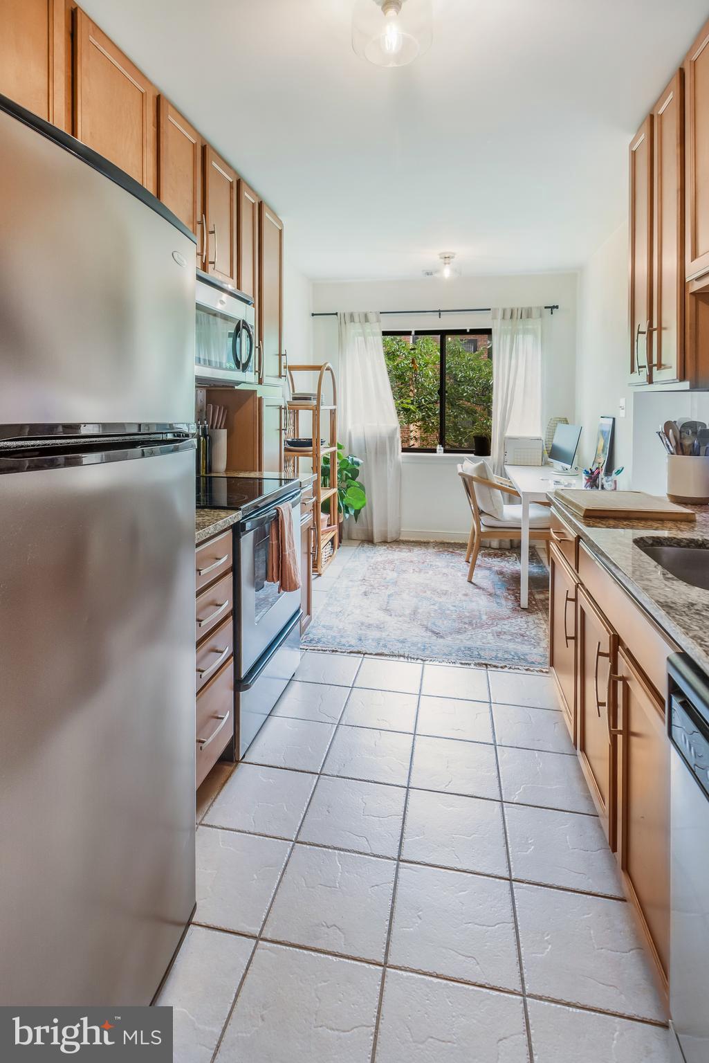 NORTH GREEN CONDOMINIUMS - Residential