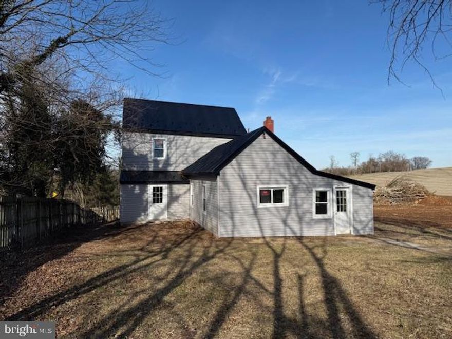 Single-family home available for rent in Boonsboro! Come see this updated, spacious home with original hardwood floors, formica counters, updated laminate floors and new exterior siding and roof. Move in ready.