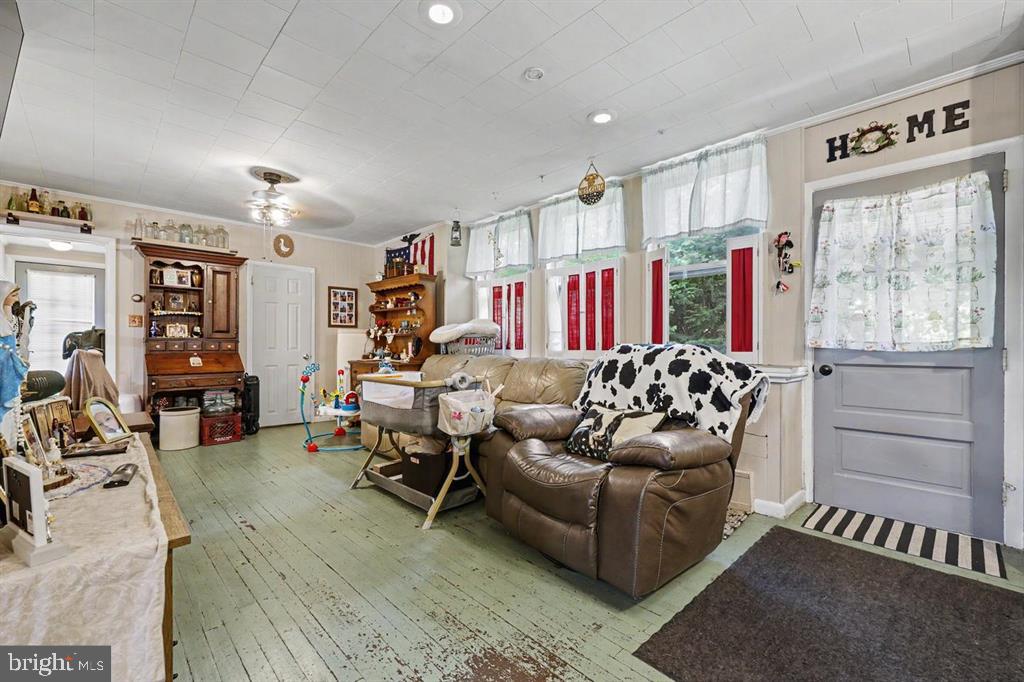 397 ANGORA ROAD