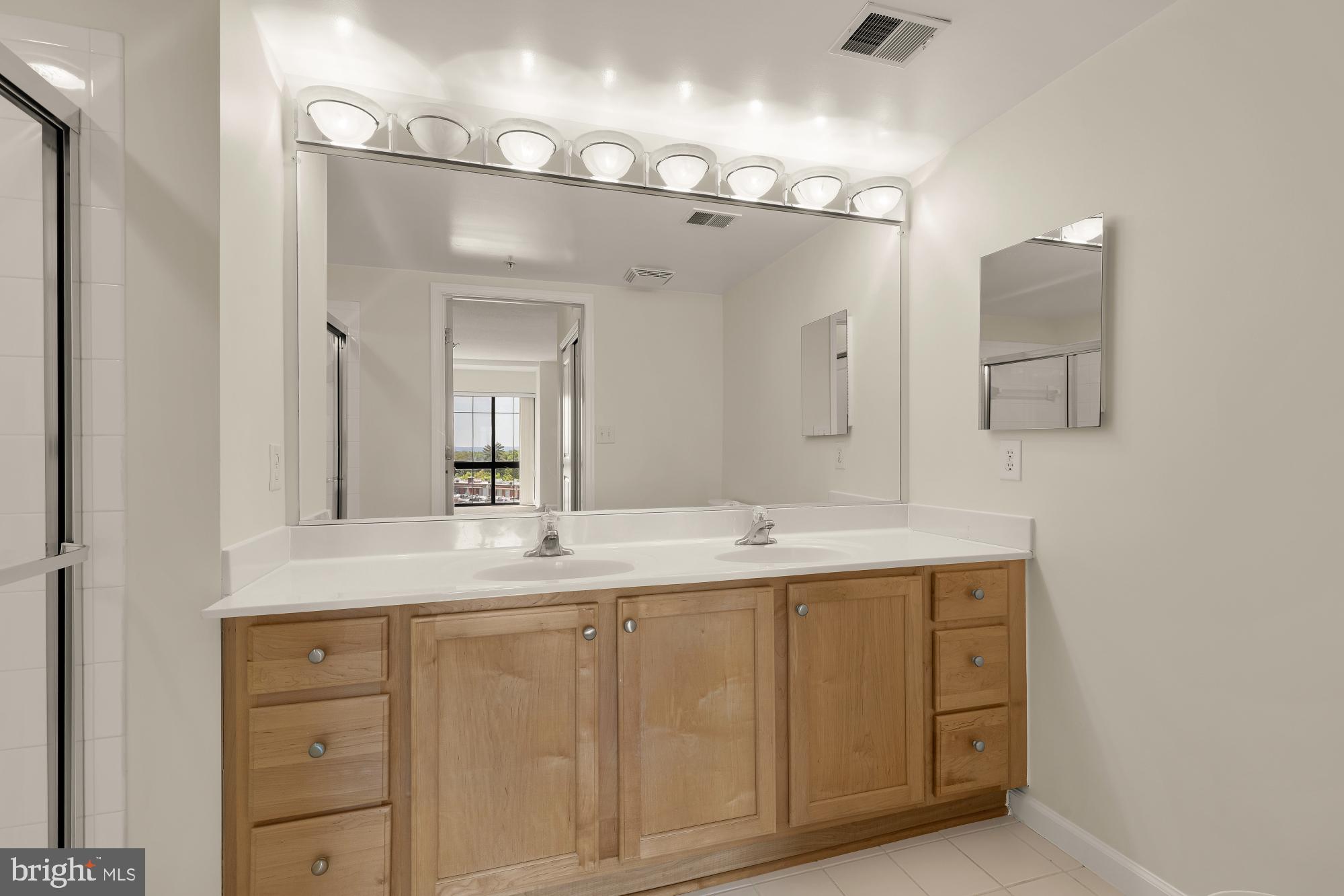 SILVER SPRING - Residential