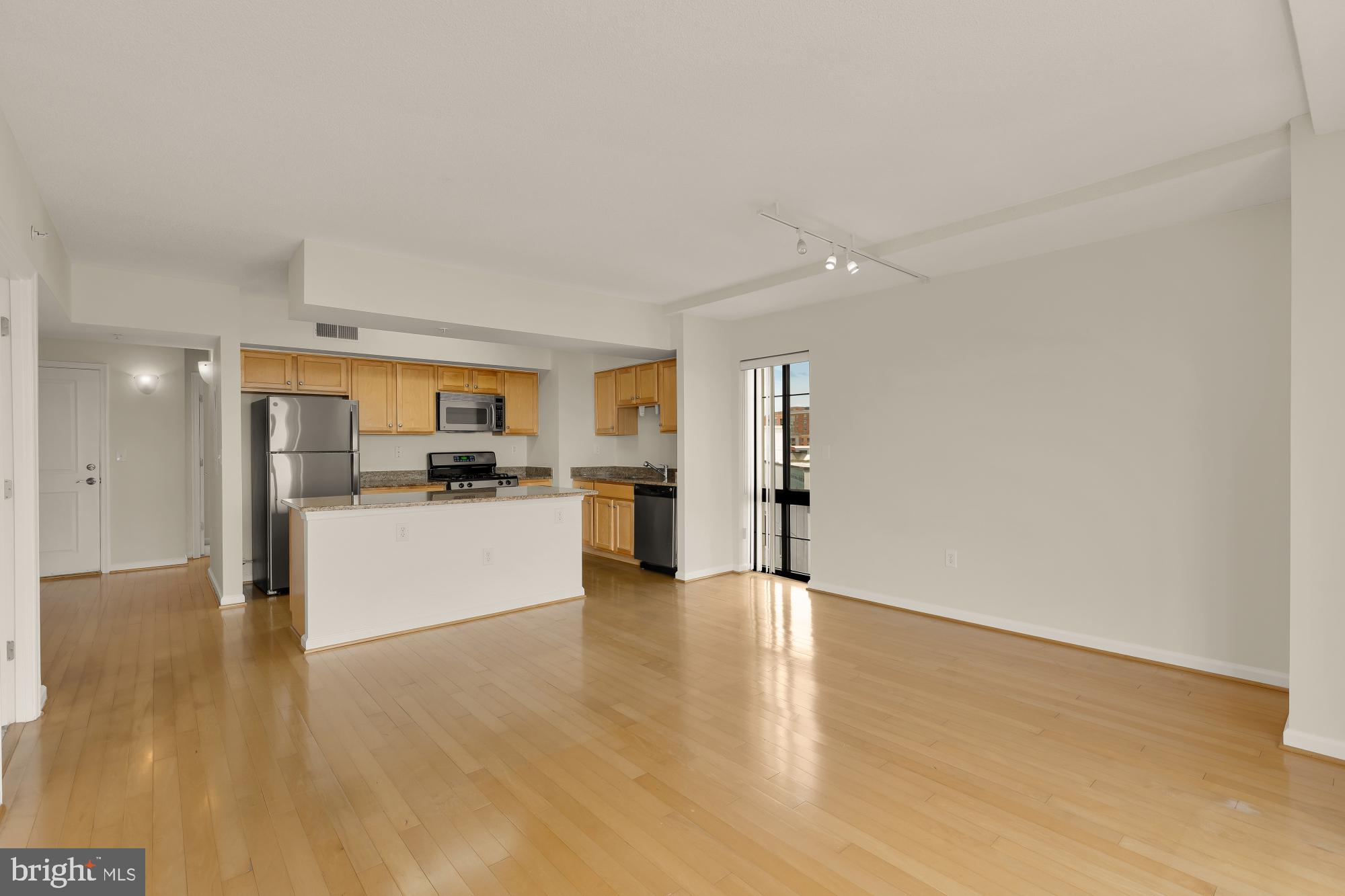 SILVER SPRING - Residential