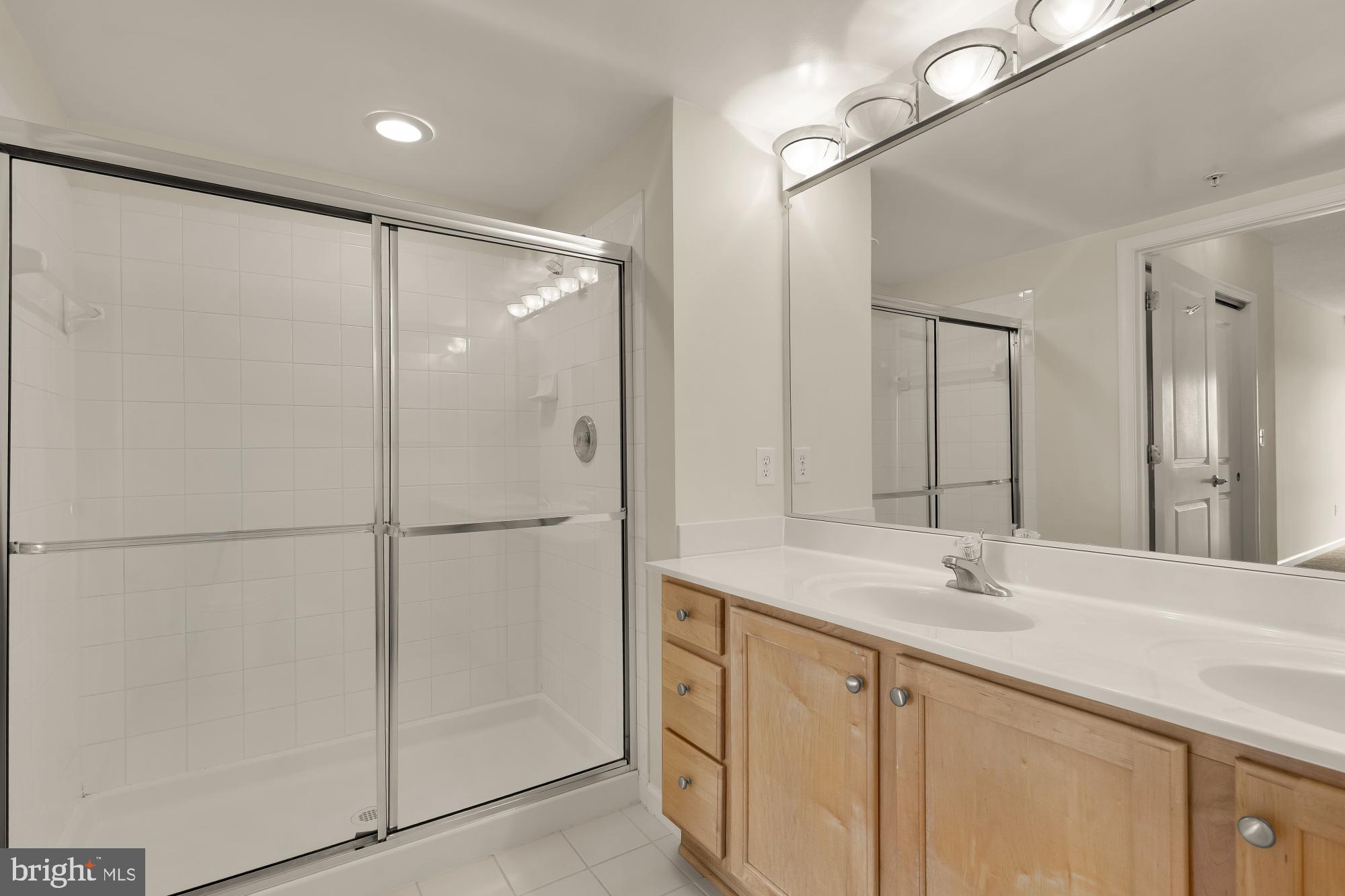 SILVER SPRING - Residential