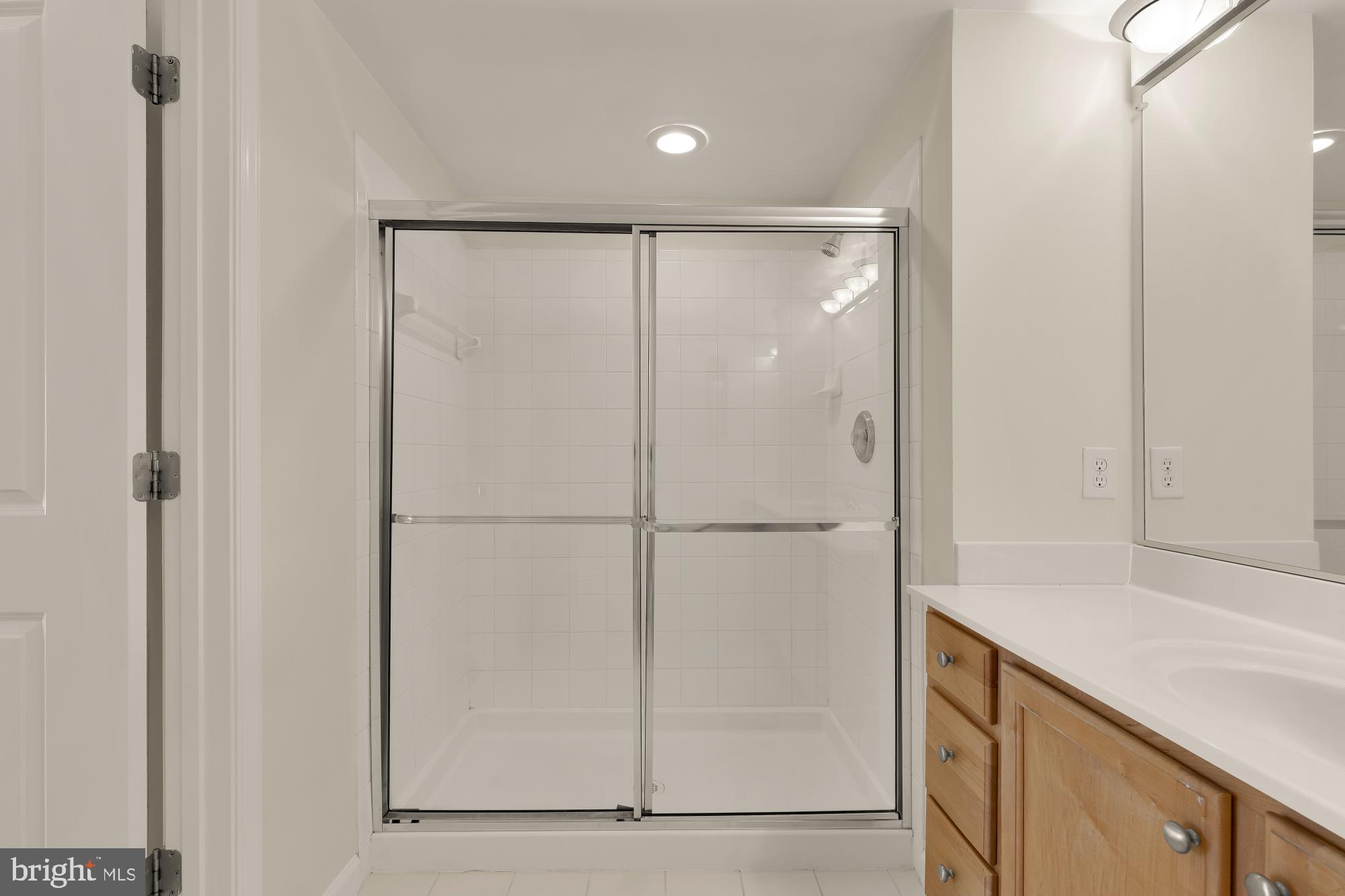 SILVER SPRING - Residential