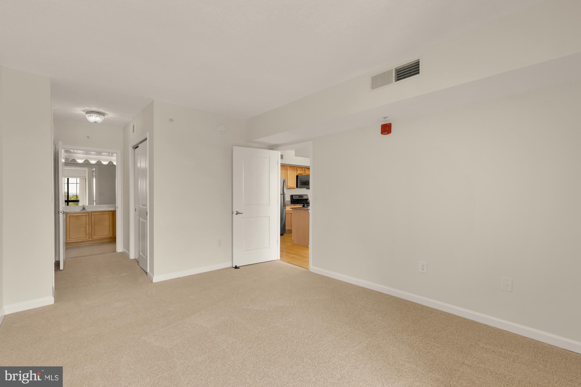 SILVER SPRING - Residential