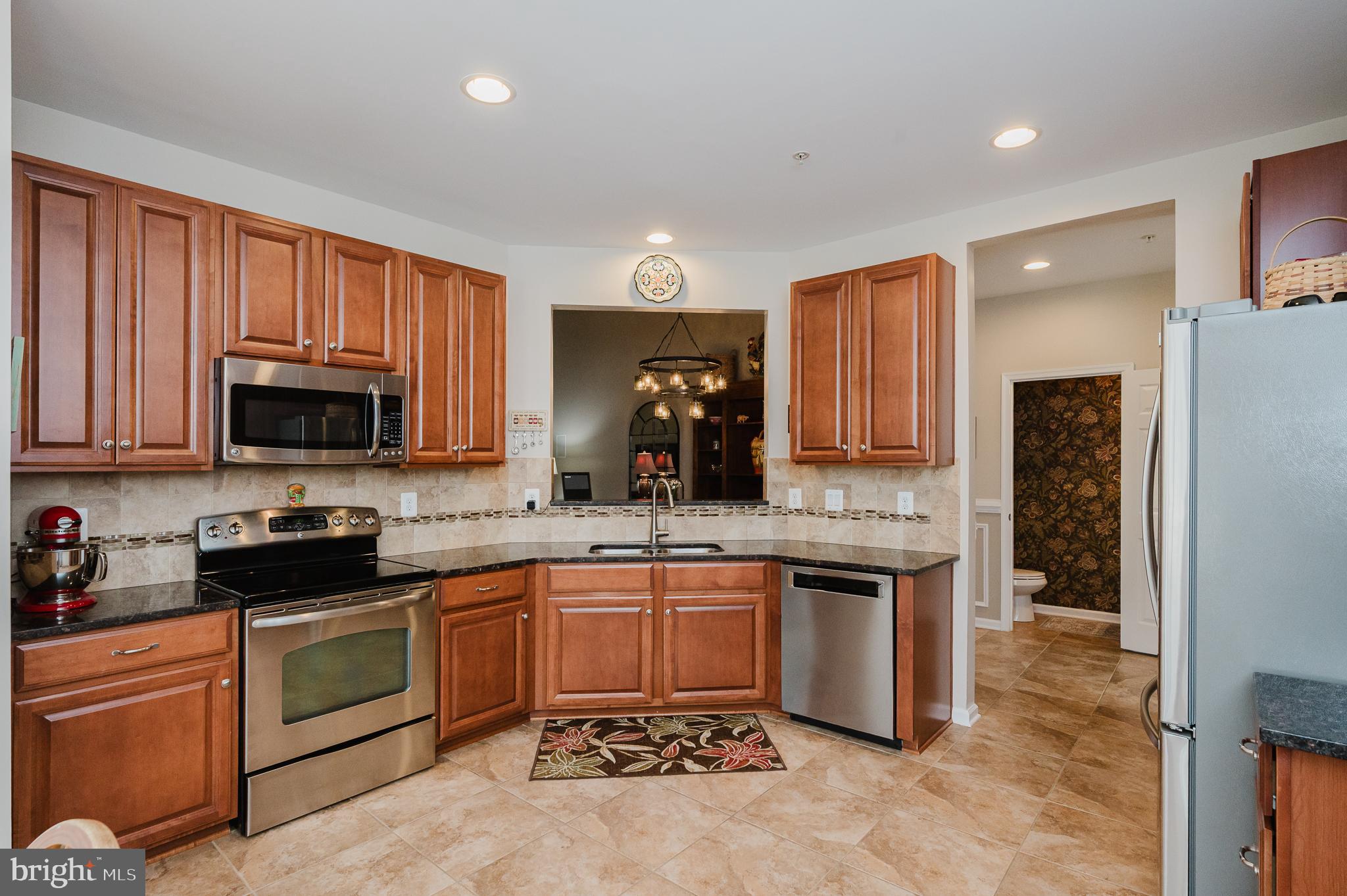 FALLSTON COMMONS - Residential