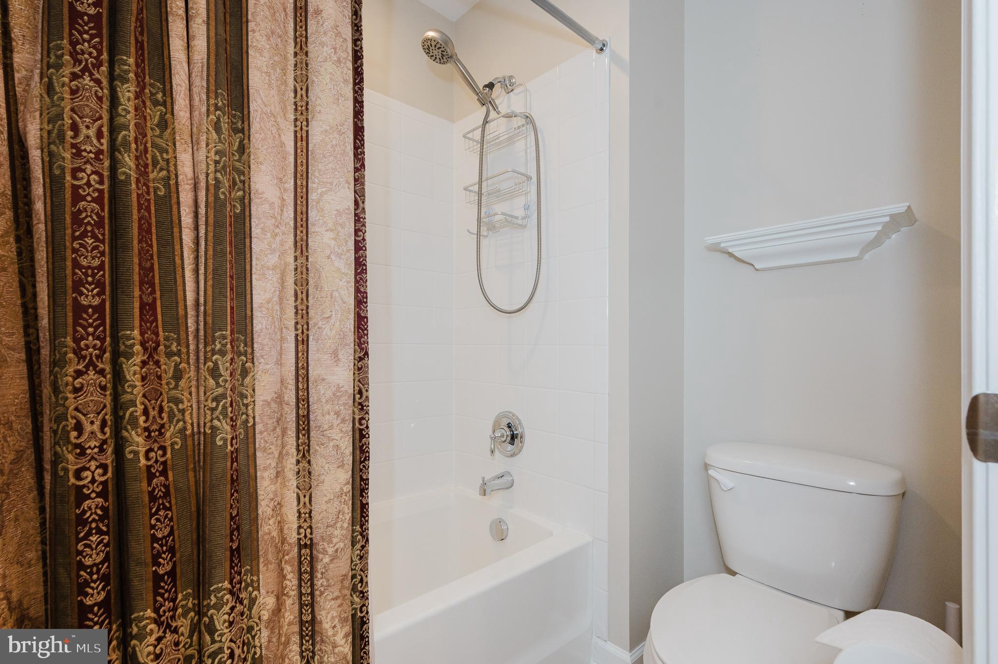 FALLSTON COMMONS - Residential