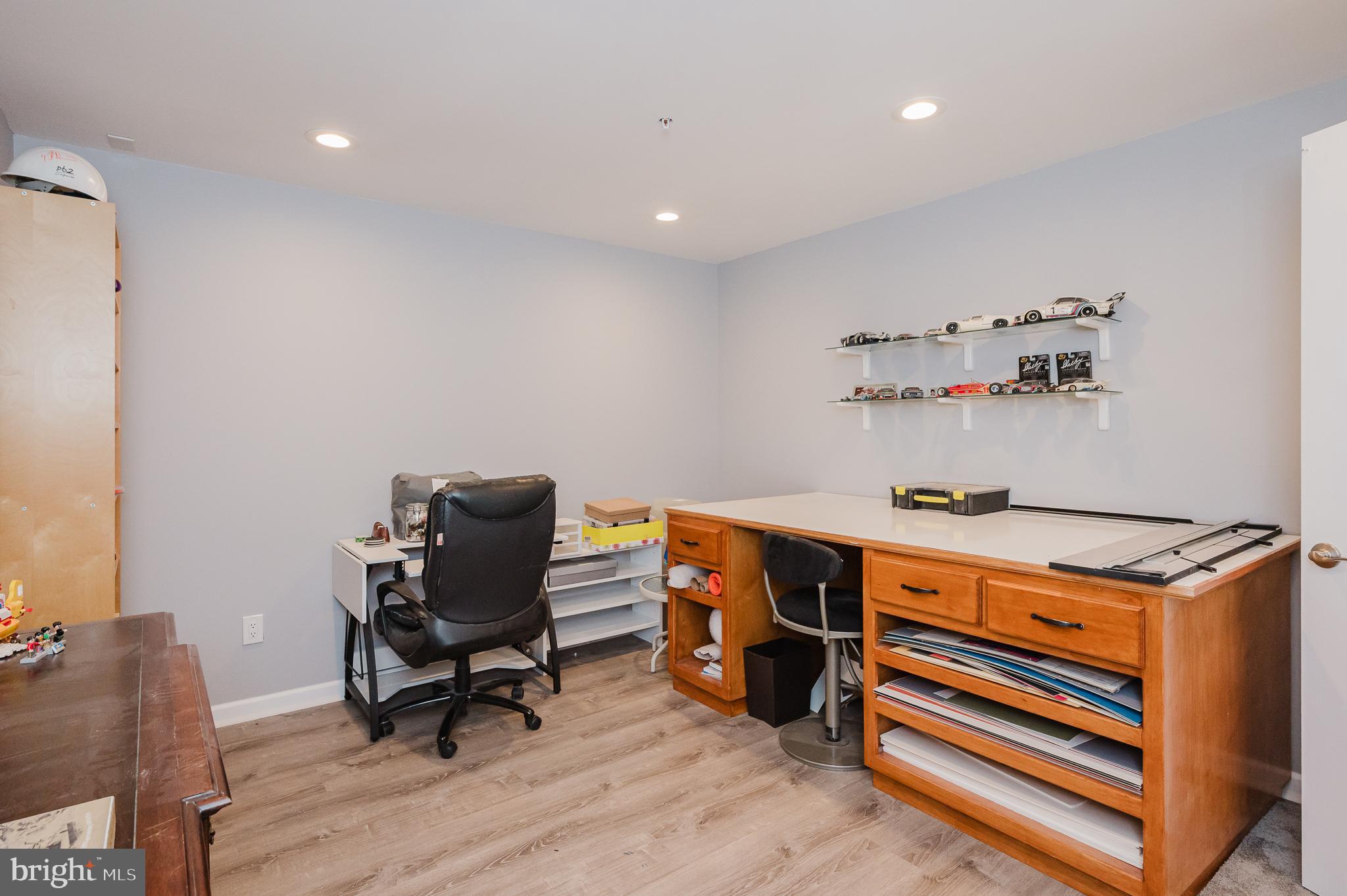 FALLSTON COMMONS - Residential