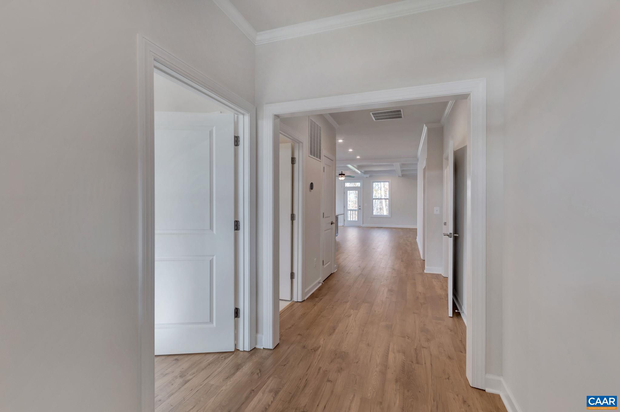 128 HEADLAND CT