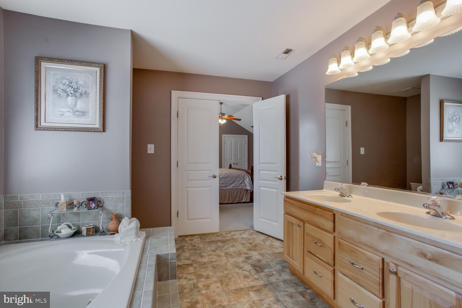 MEADOW LAKE - Residential