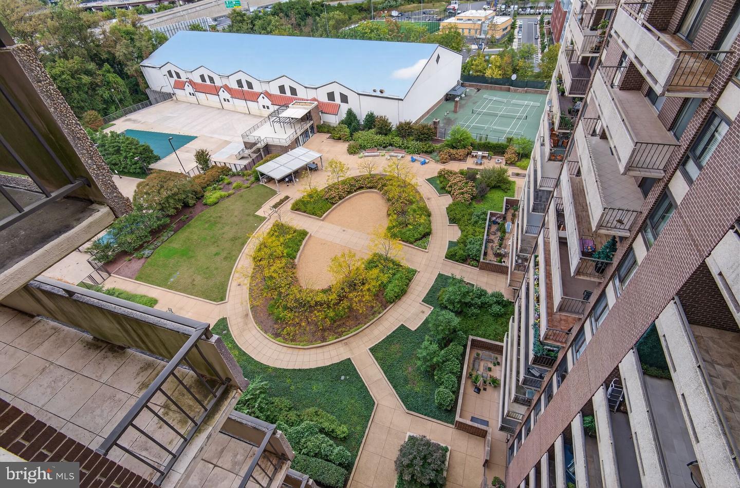 REGENCY AT MCLEAN - Residential Lease