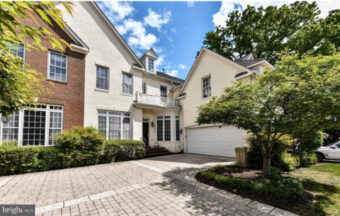 Townhouse For Sale - 2158 Harithy Drive<br/> DUNN LORING, VA 22027