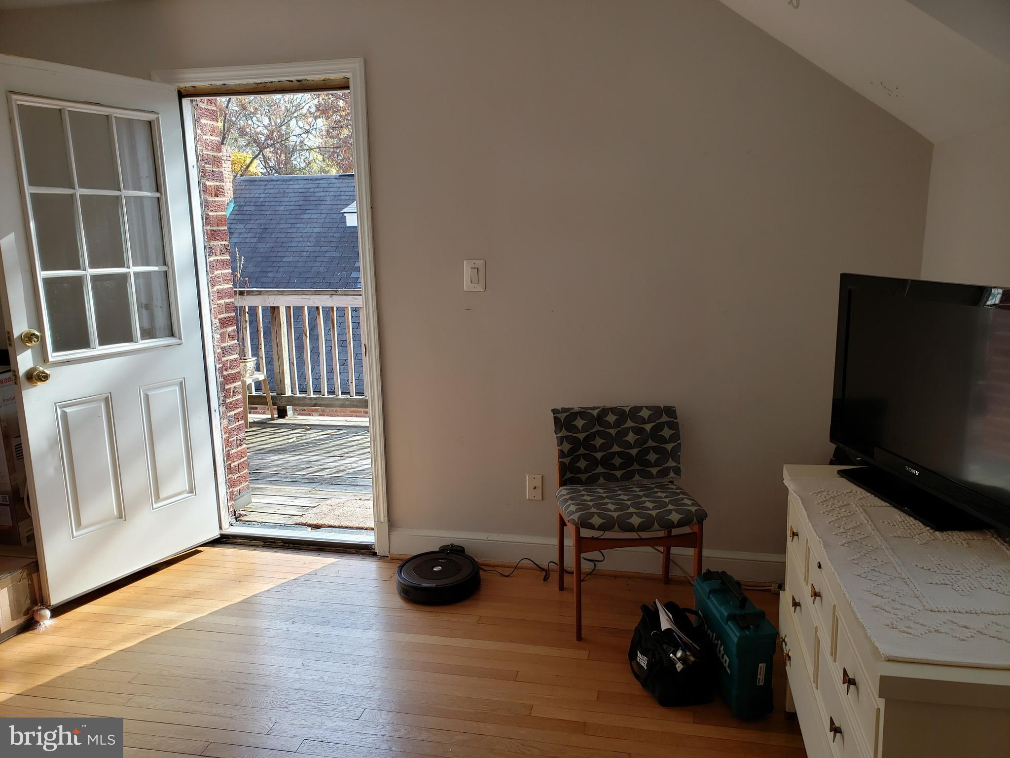 1227 N UTAH STREET 3