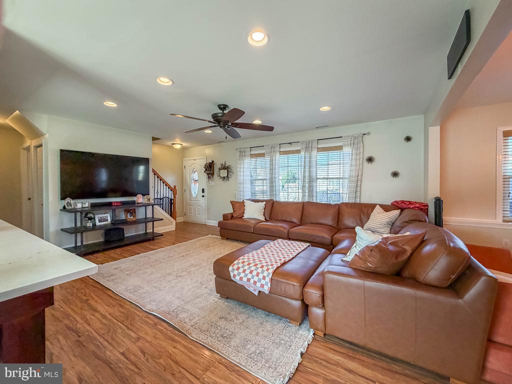 JUNIPER HILL - Residential