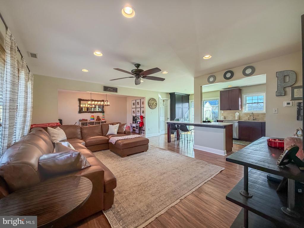 JUNIPER HILL - Residential