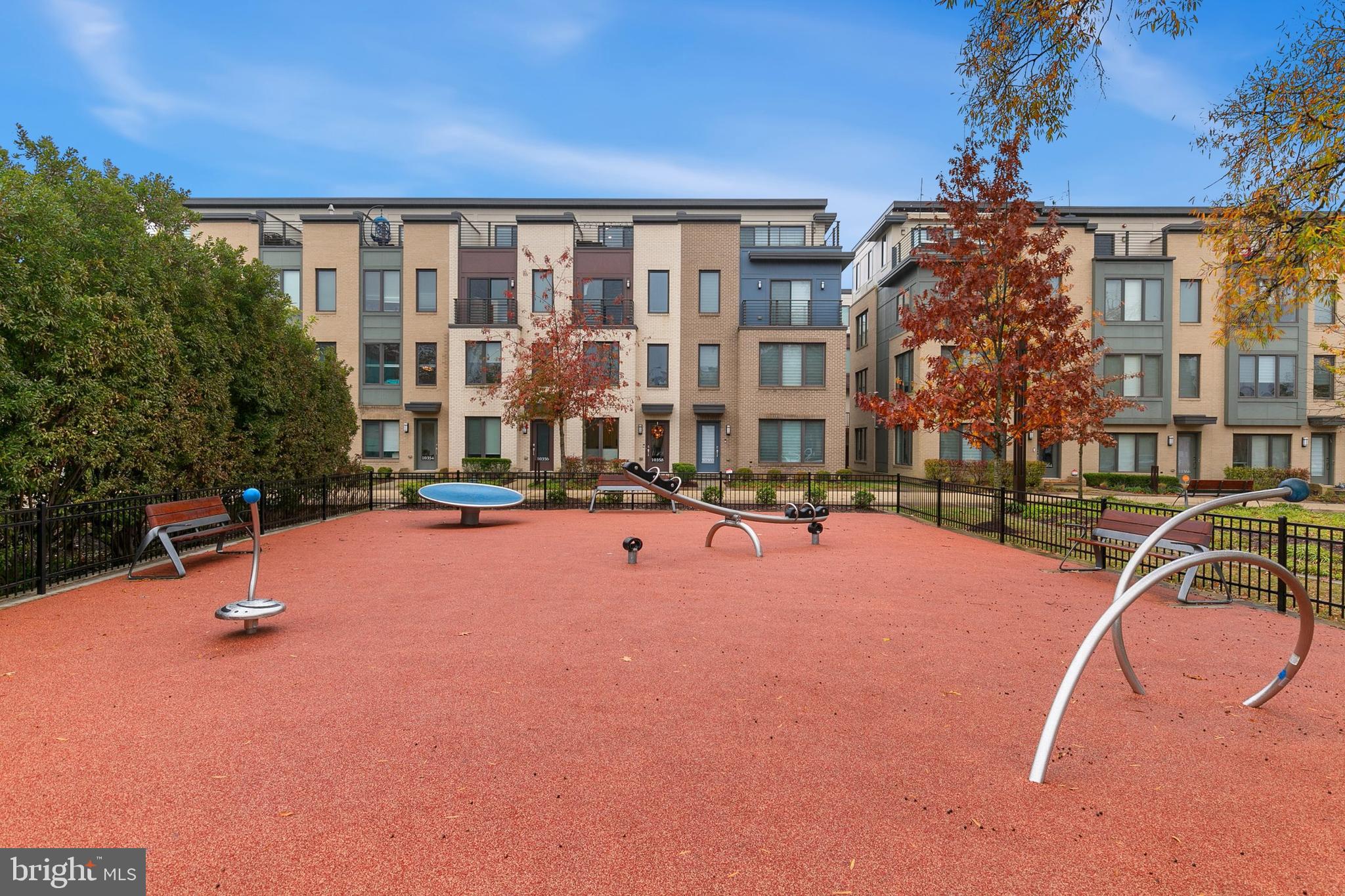 ROCKVILLE OUTSIDE - Residential