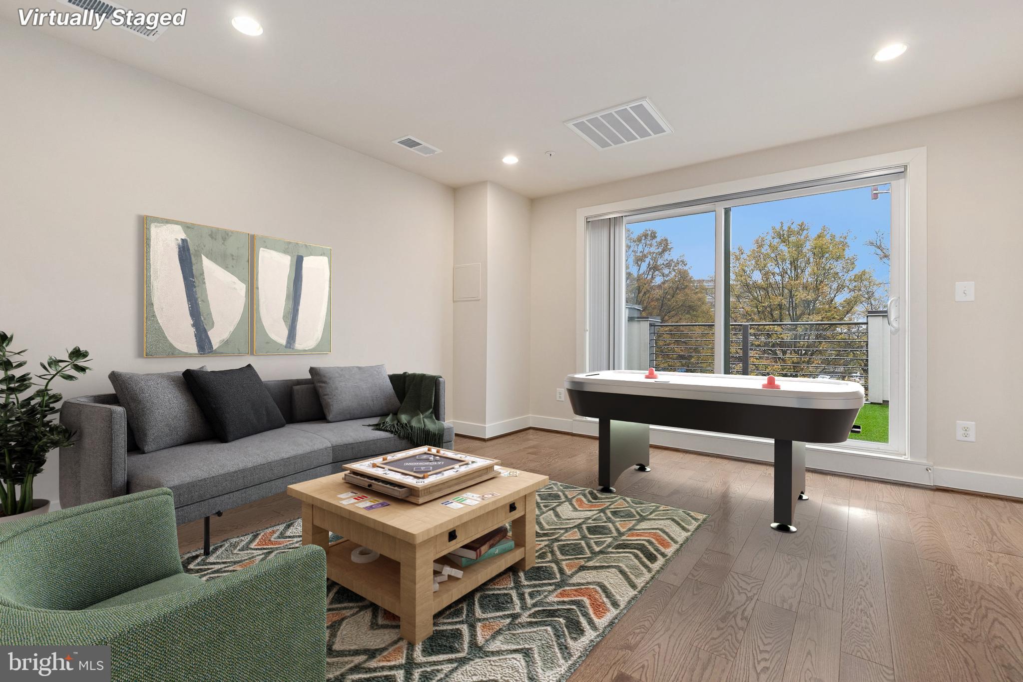 ROCKVILLE OUTSIDE - Residential