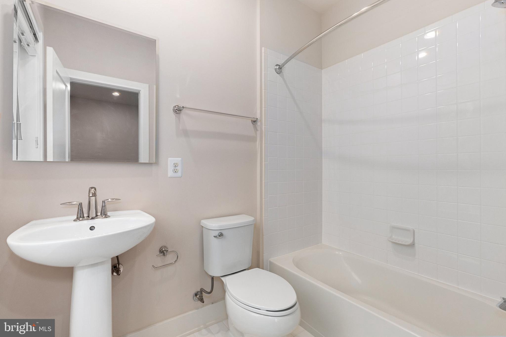 ROCKVILLE OUTSIDE - Residential