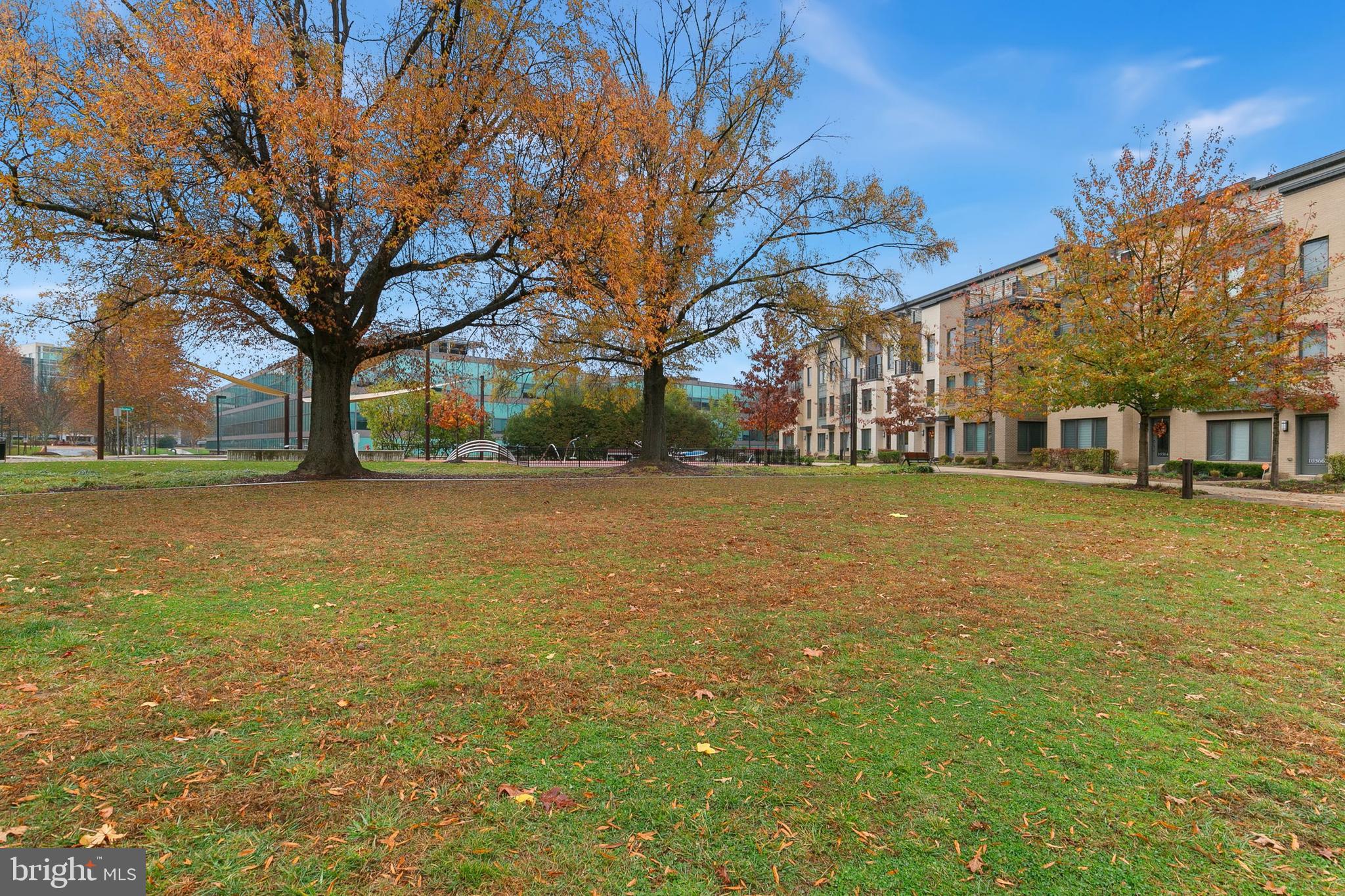 ROCKVILLE OUTSIDE - Residential