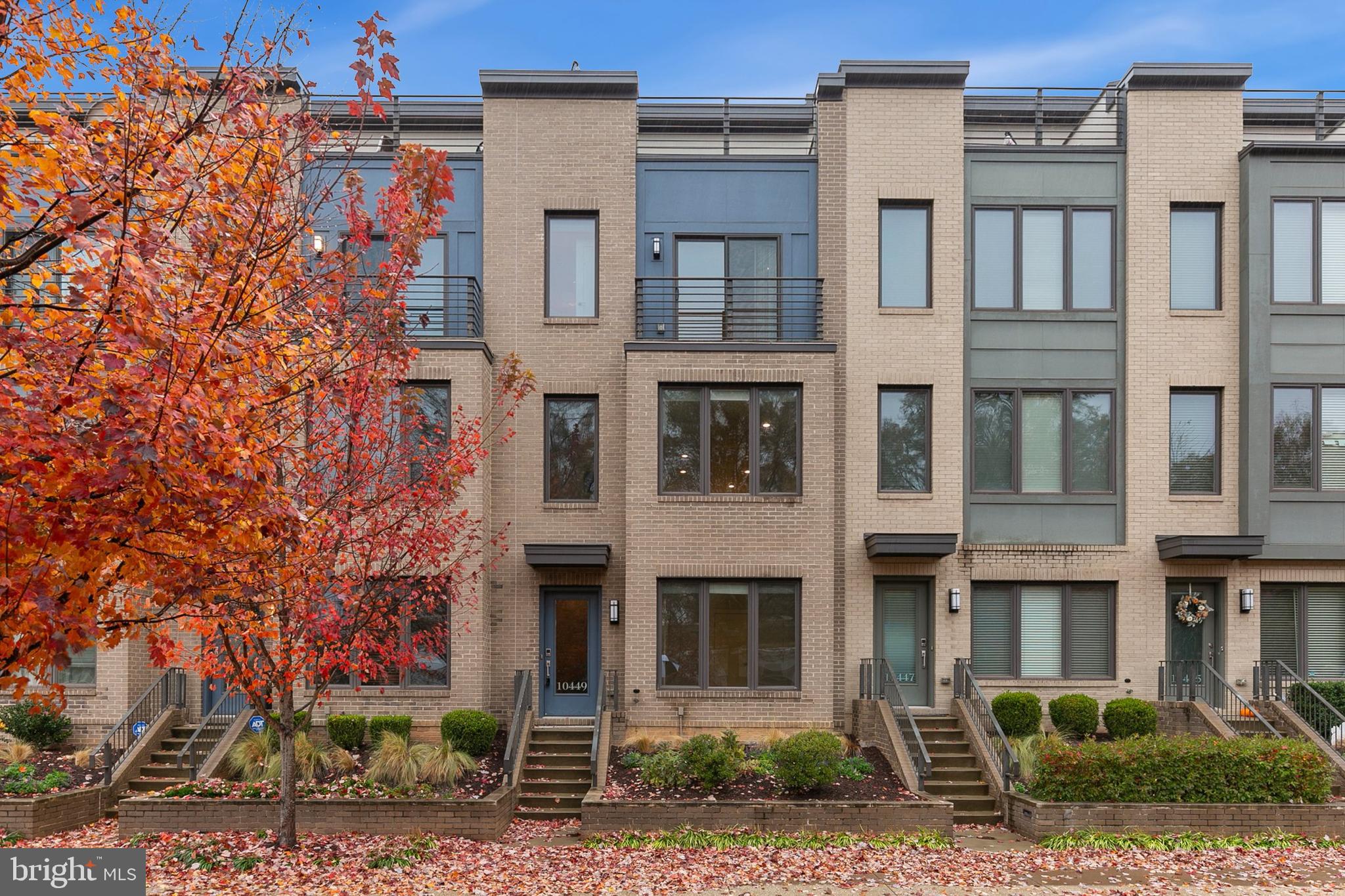 ROCKVILLE OUTSIDE - Residential