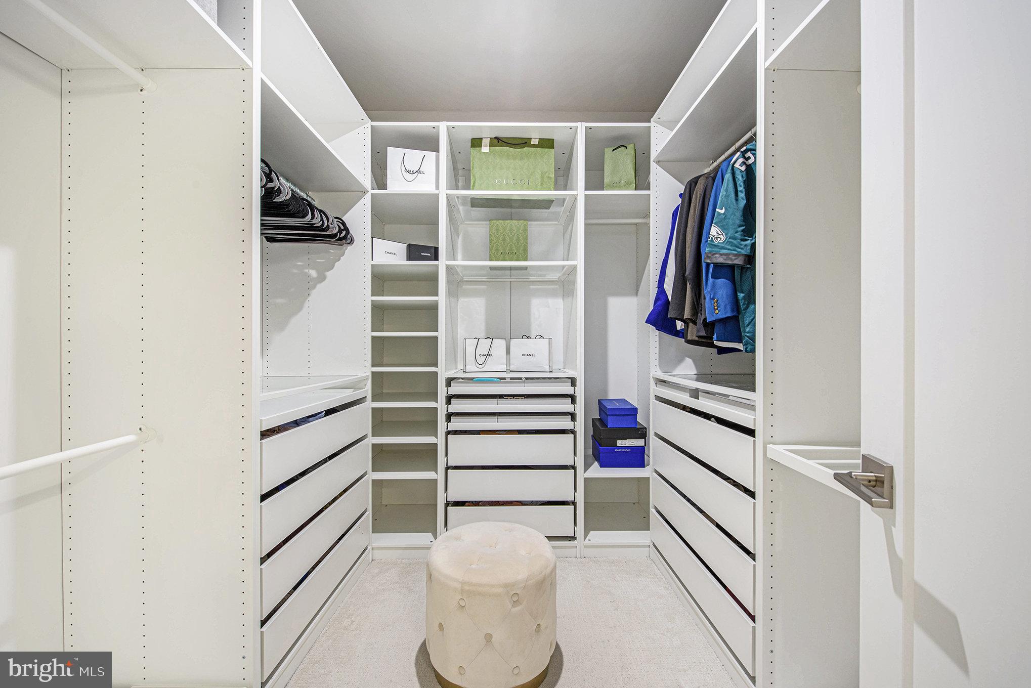 OVERLOOK AT TOWN CENTER - Residential