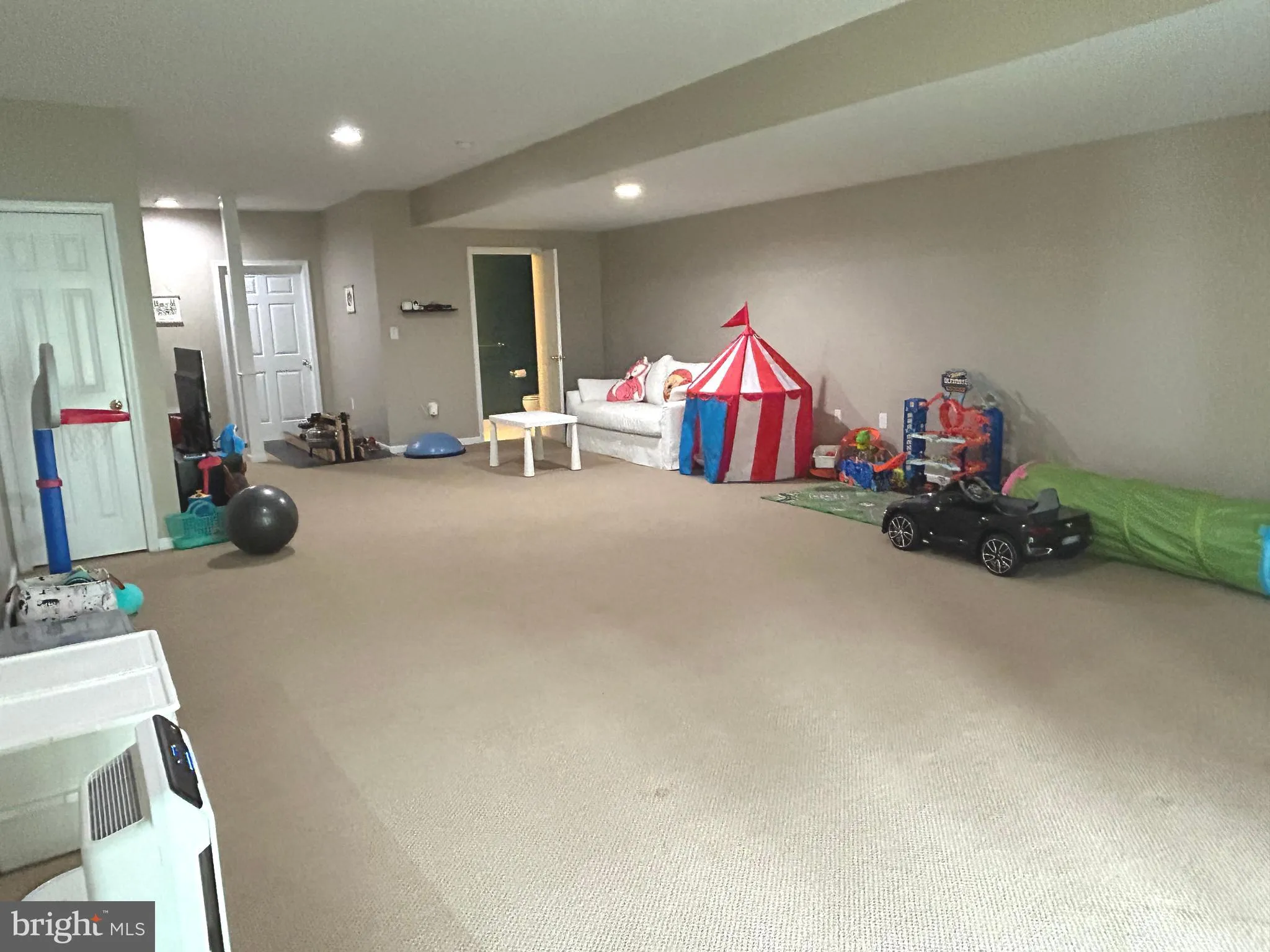 Newtown Square, Pennsylvania 19073, United States, 3 Bedrooms Bedrooms, ,4 BathroomsBathrooms,Residential,Active,118972