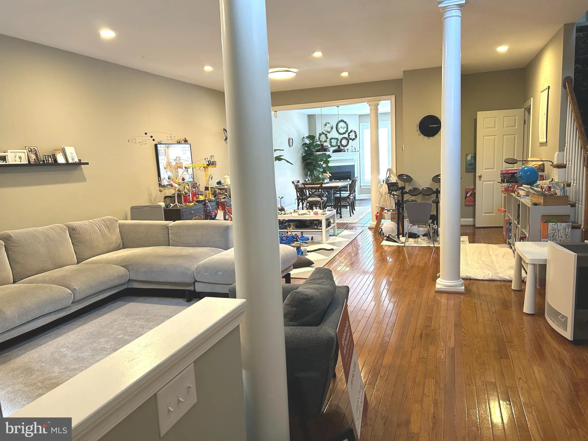 Newtown Square, Pennsylvania 19073, United States, 3 Bedrooms Bedrooms, ,4 BathroomsBathrooms,Residential,Active,118972