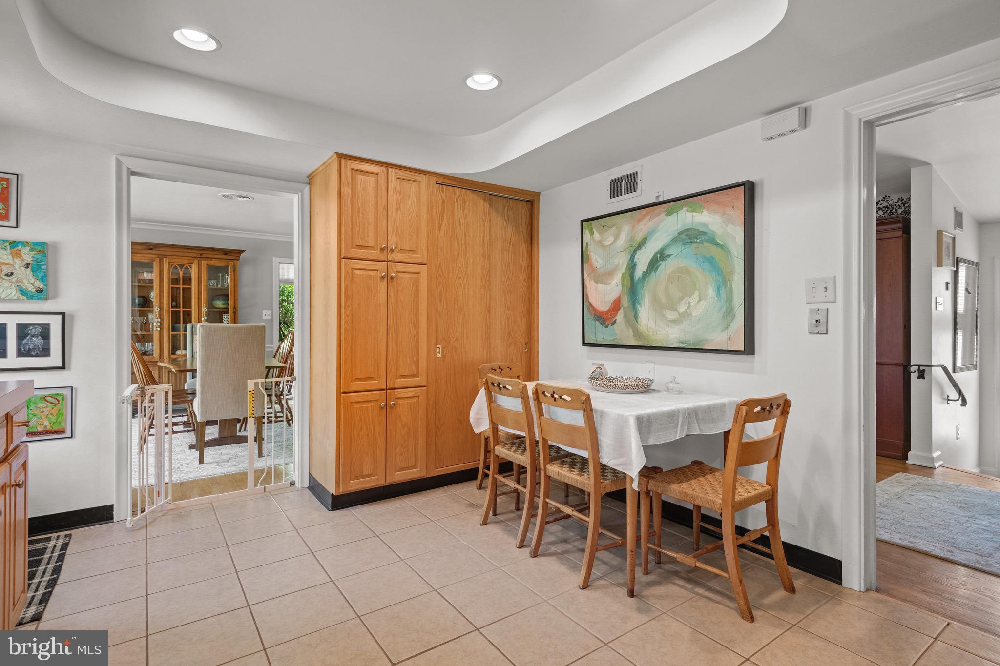 BEVERLY ESTATES - Residential