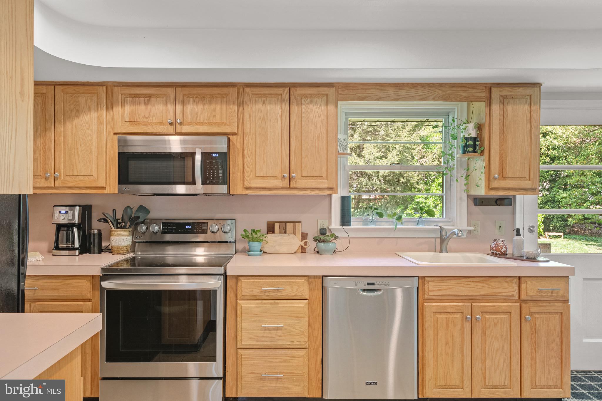 BEVERLY ESTATES - Residential