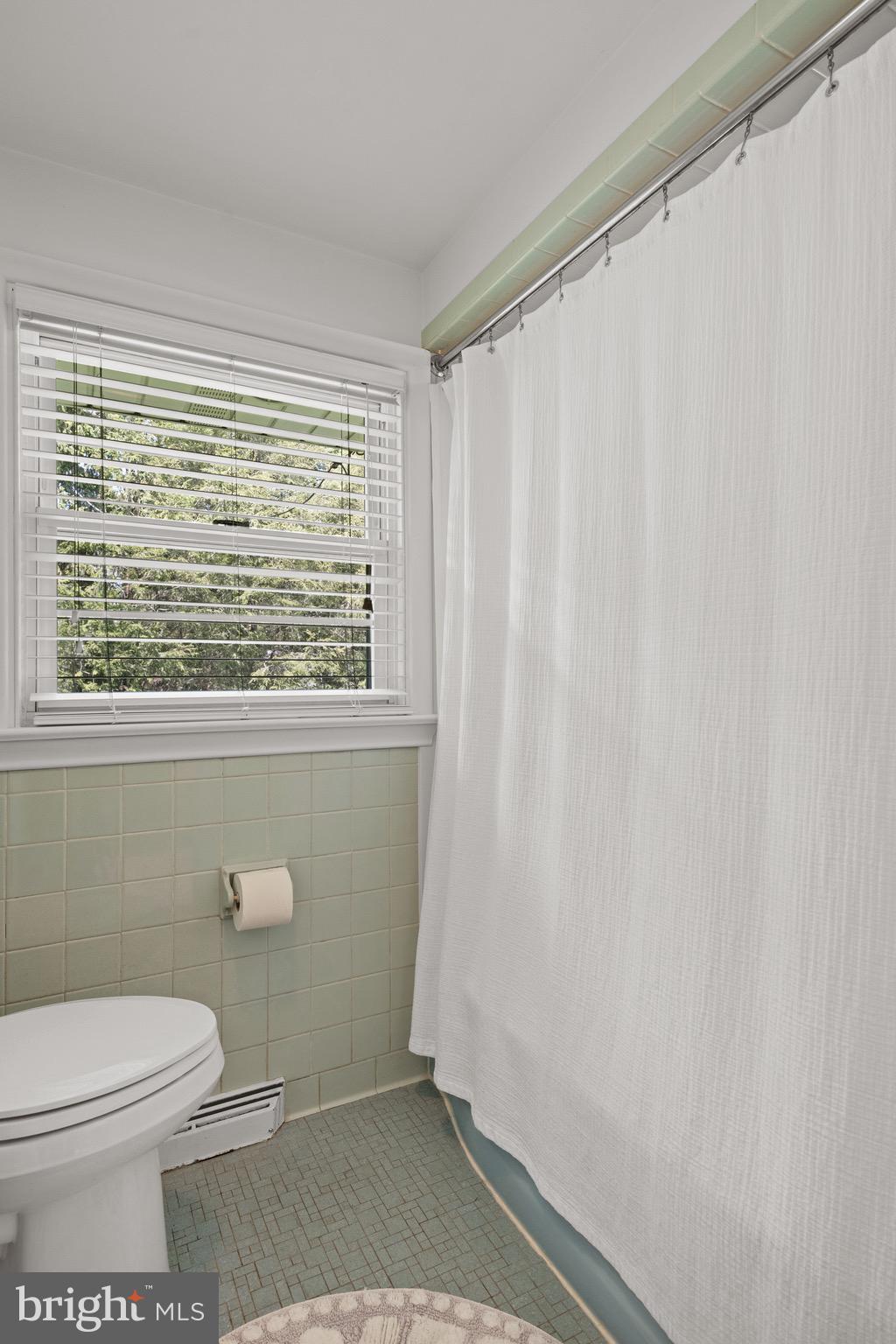 BEVERLY ESTATES - Residential