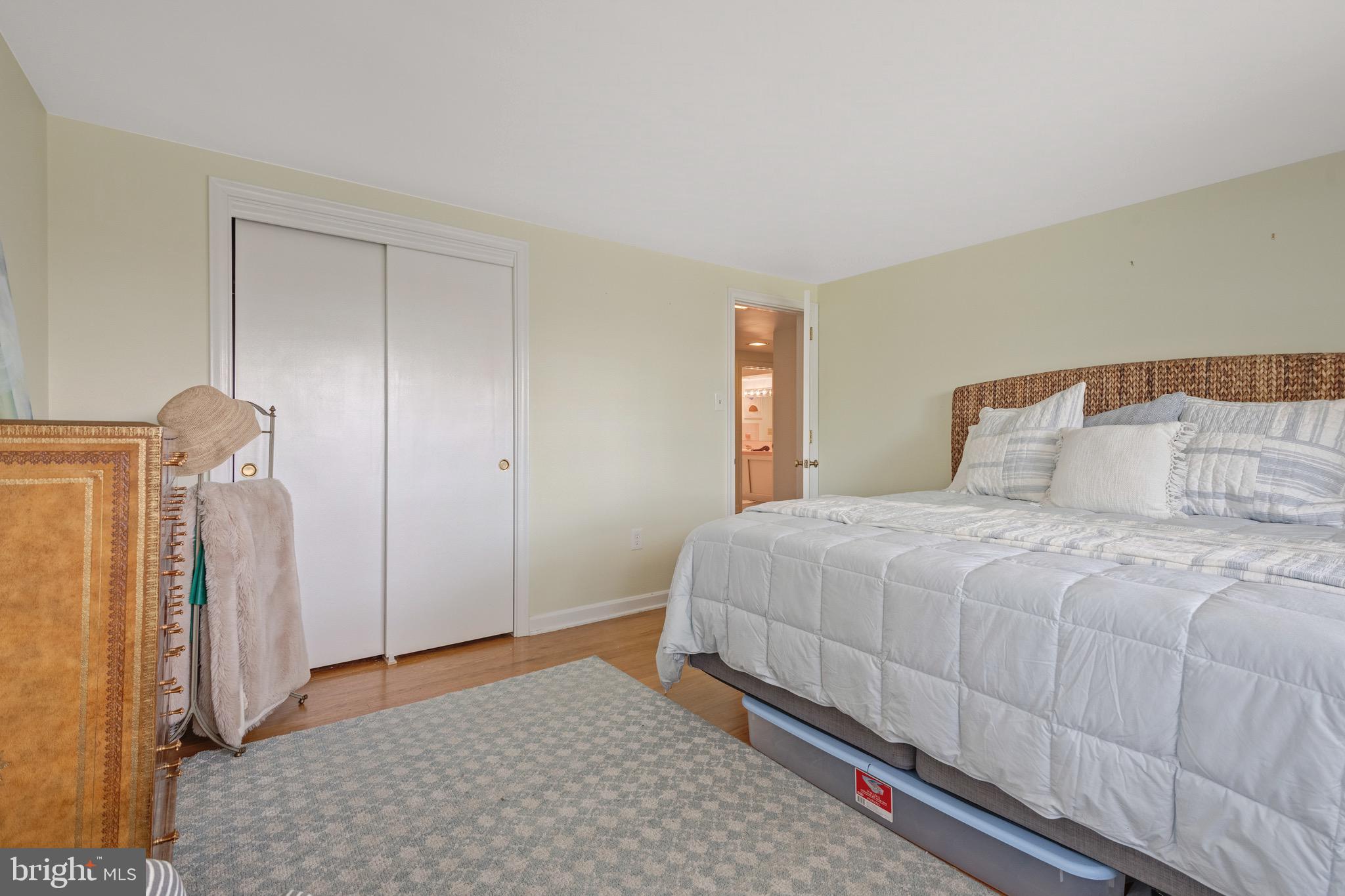 BEVERLY ESTATES - Residential