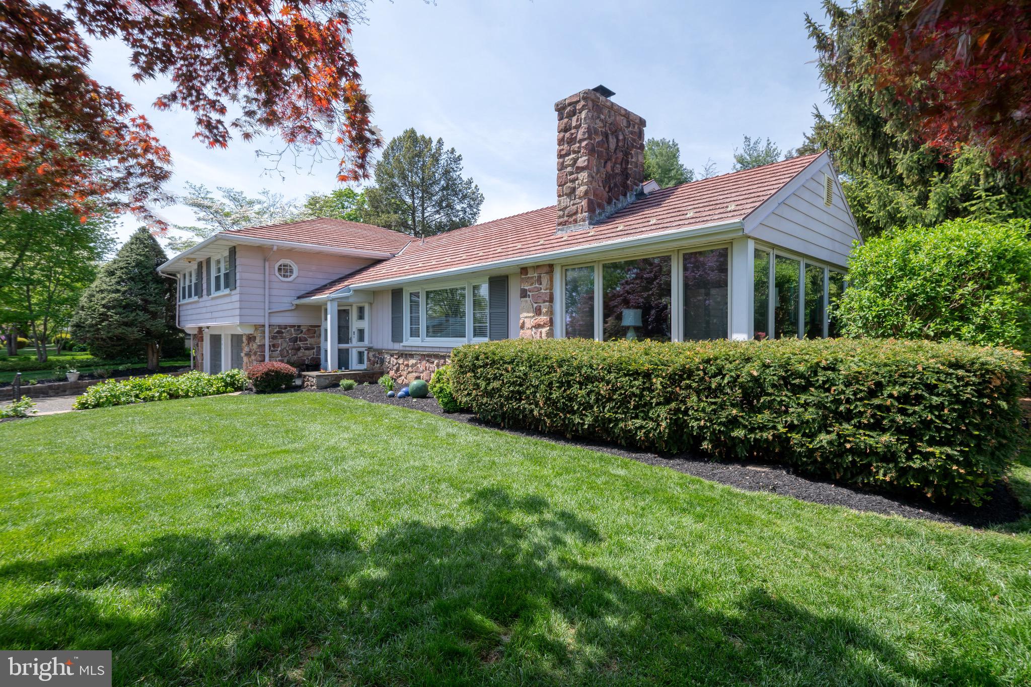 BEVERLY ESTATES - Residential