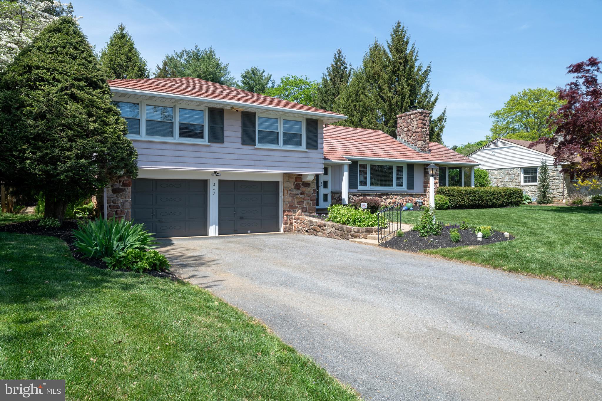 BEVERLY ESTATES - Residential