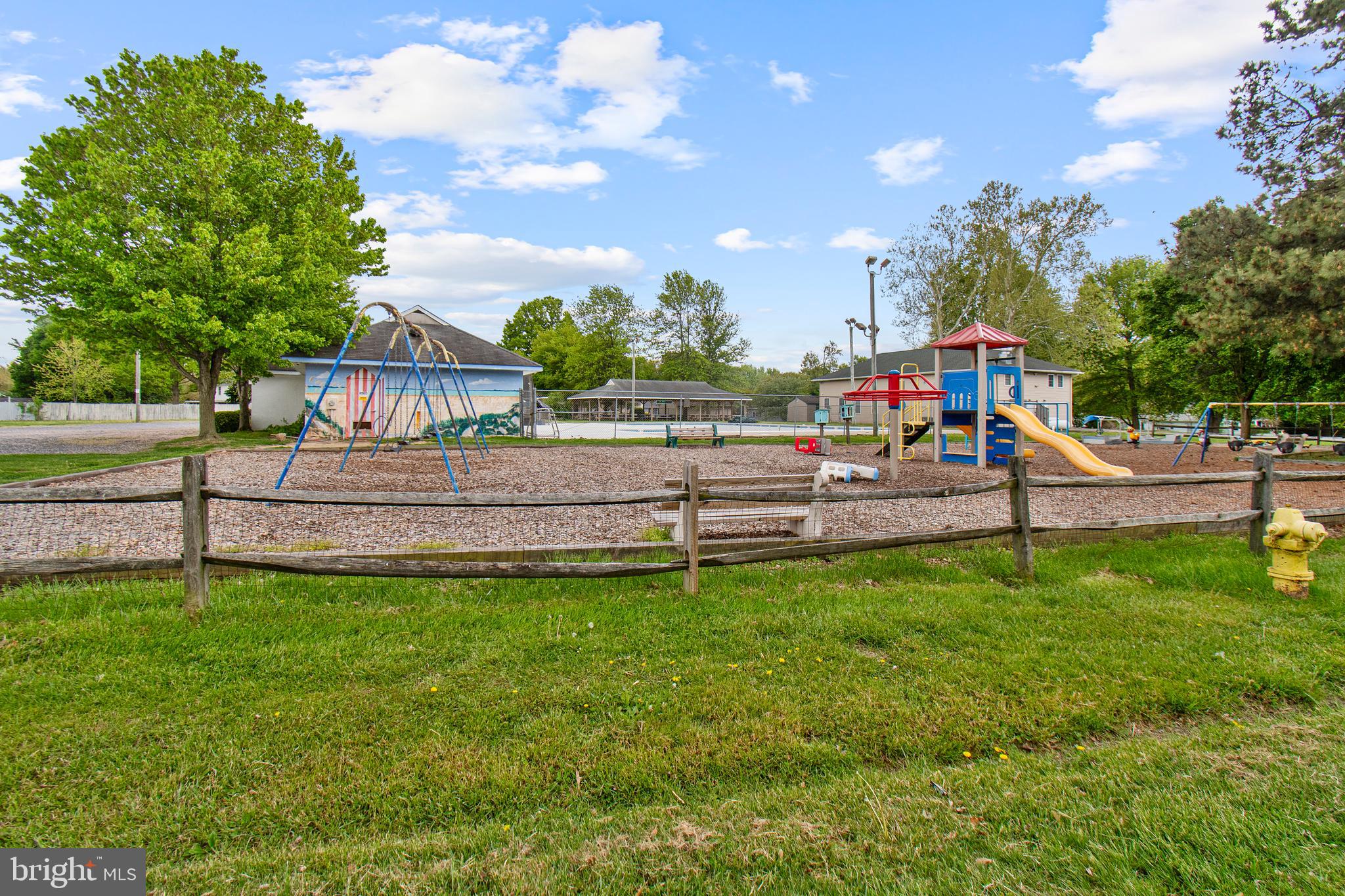 CLOVERFIELDS - Residential