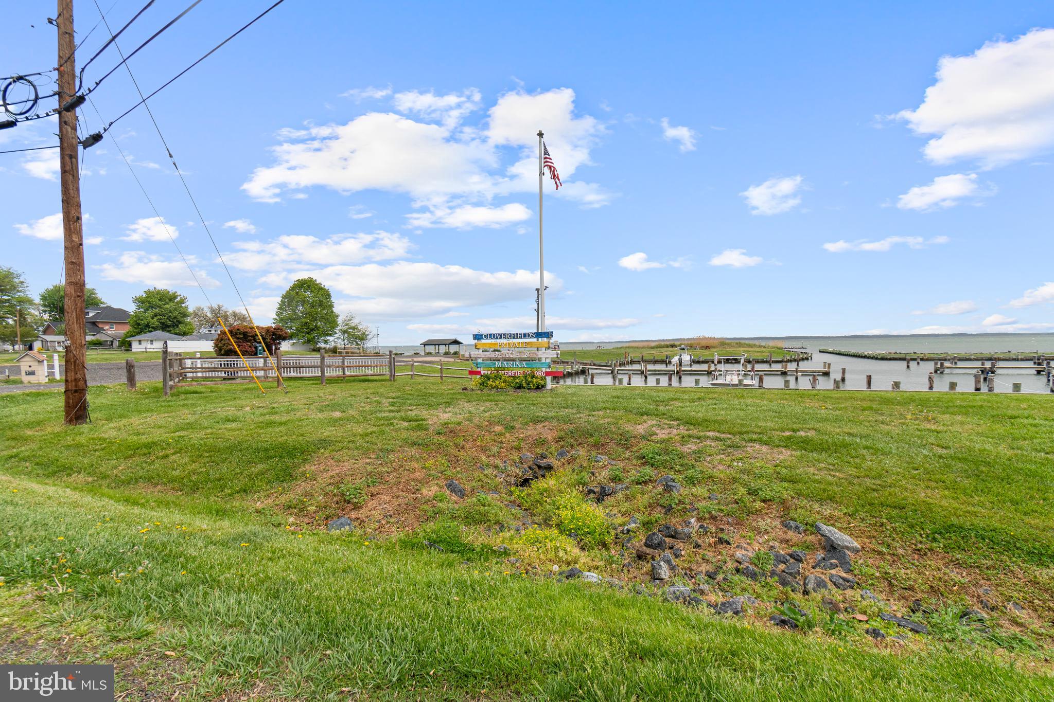 CLOVERFIELDS - Residential