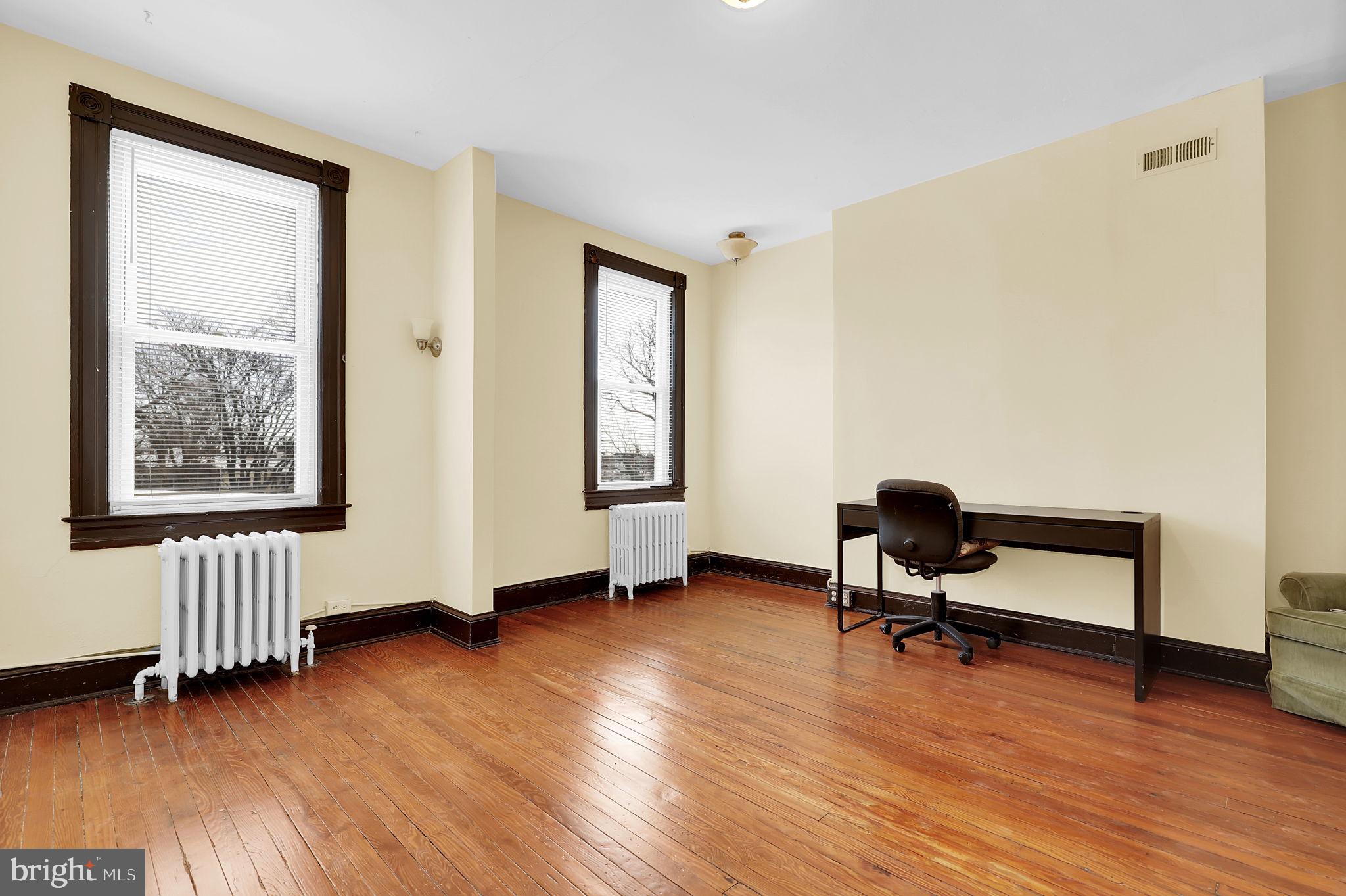 CHARLES VILLAGE - Residential