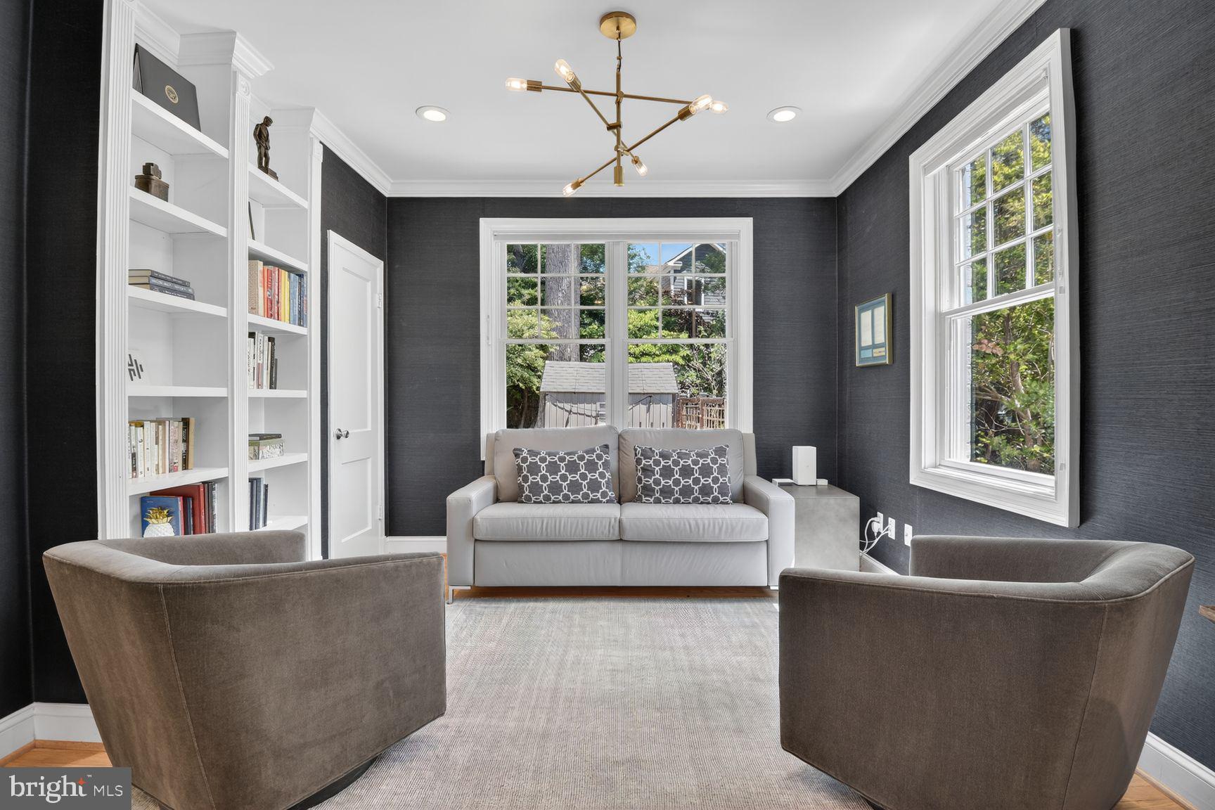 GLEN MAR PARK - Residential
