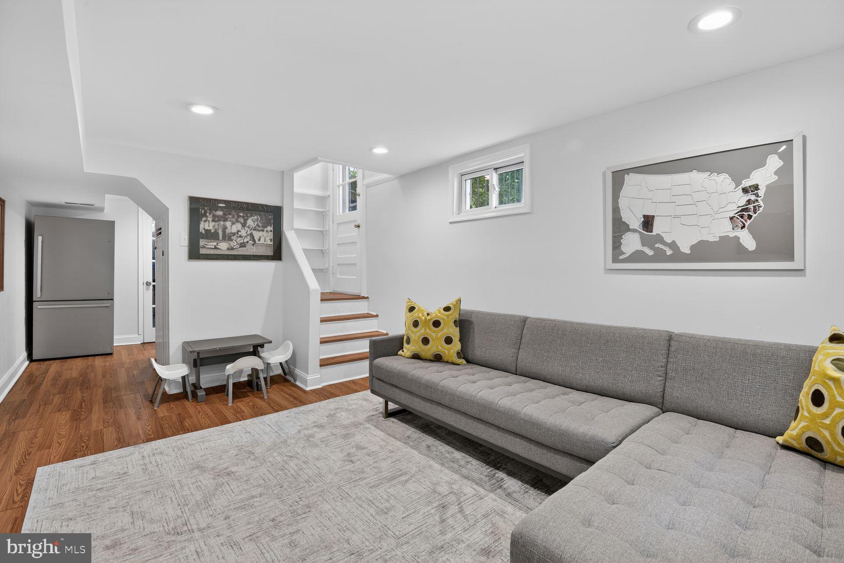 GLEN MAR PARK - Residential