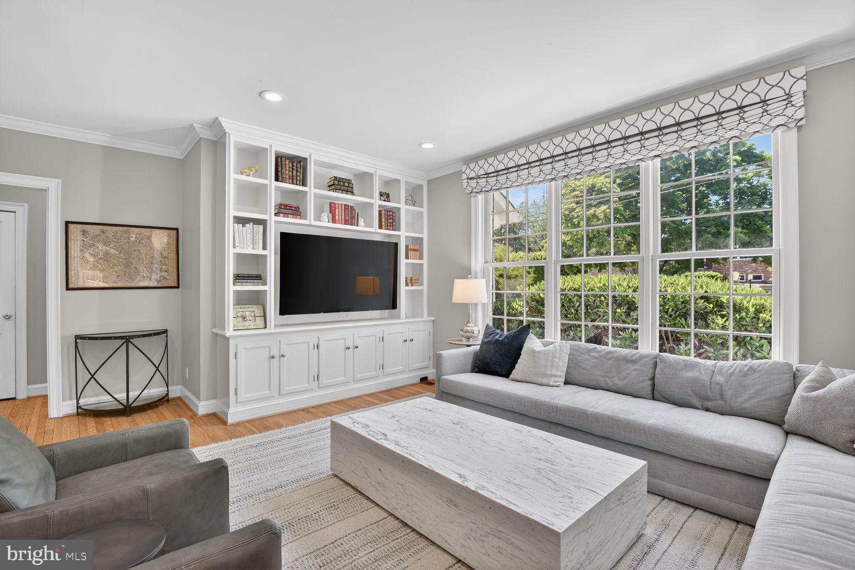 GLEN MAR PARK - Residential