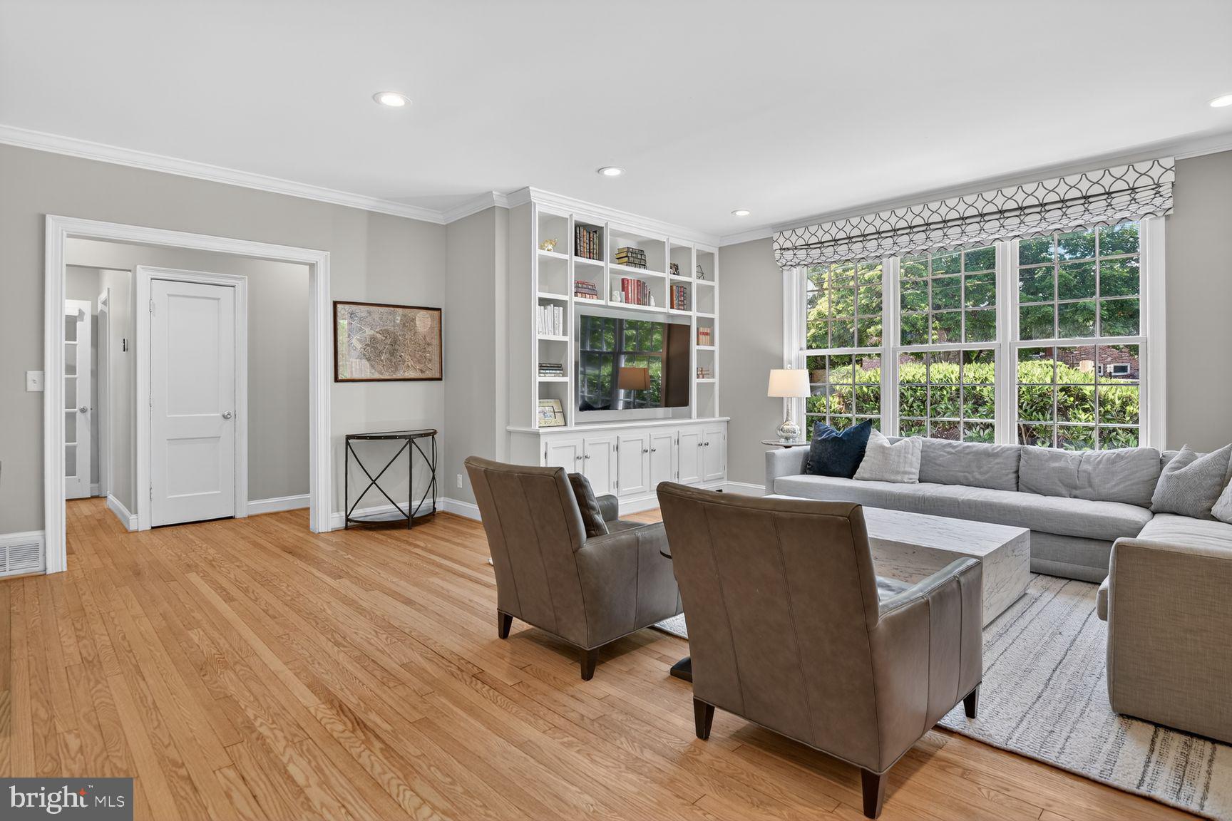 GLEN MAR PARK - Residential